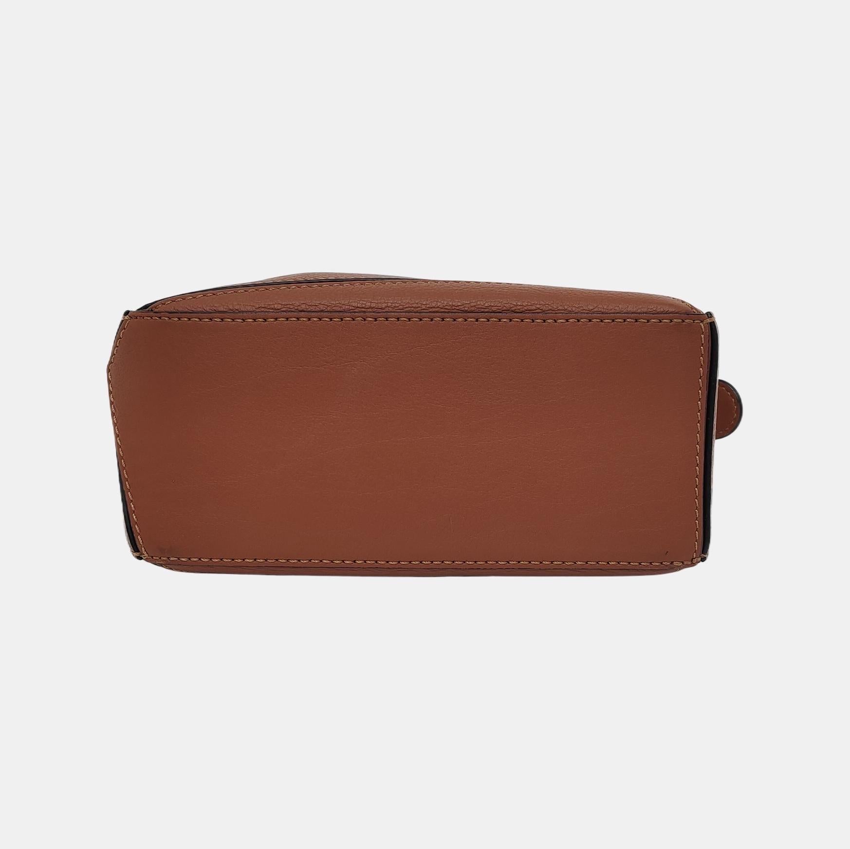 Women's Loewe Puzzle Mini Caramel Tan Grained Calfskin Leather Crossbody Bag For Sale