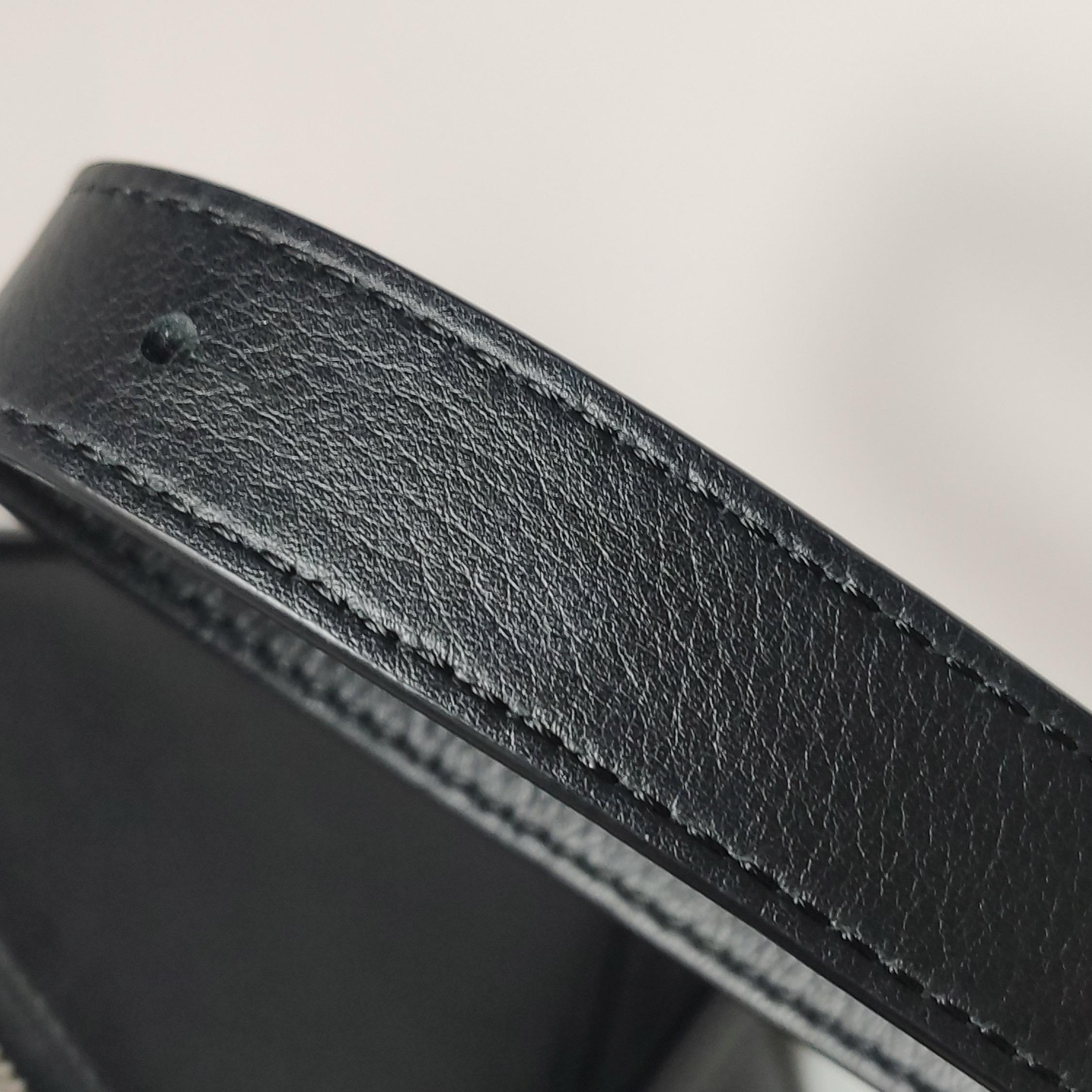 Loewe Puzzle Small Black Grained Leather White Logo en vente 5