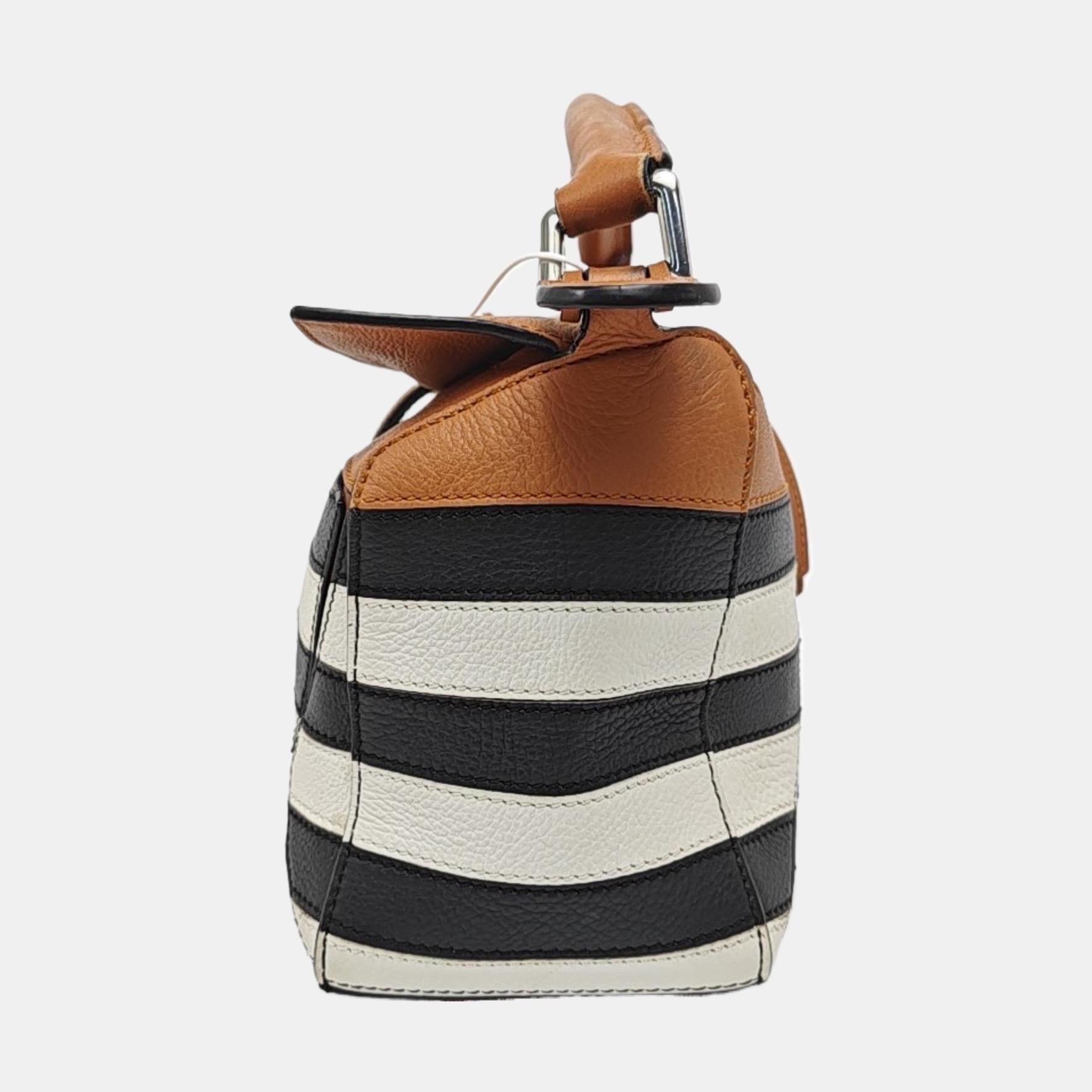 Loewe Puzzle Small Black White Brown Stripes Crossbody Bag 2019 Bon état - En vente à AUBERVILLIERS, FR