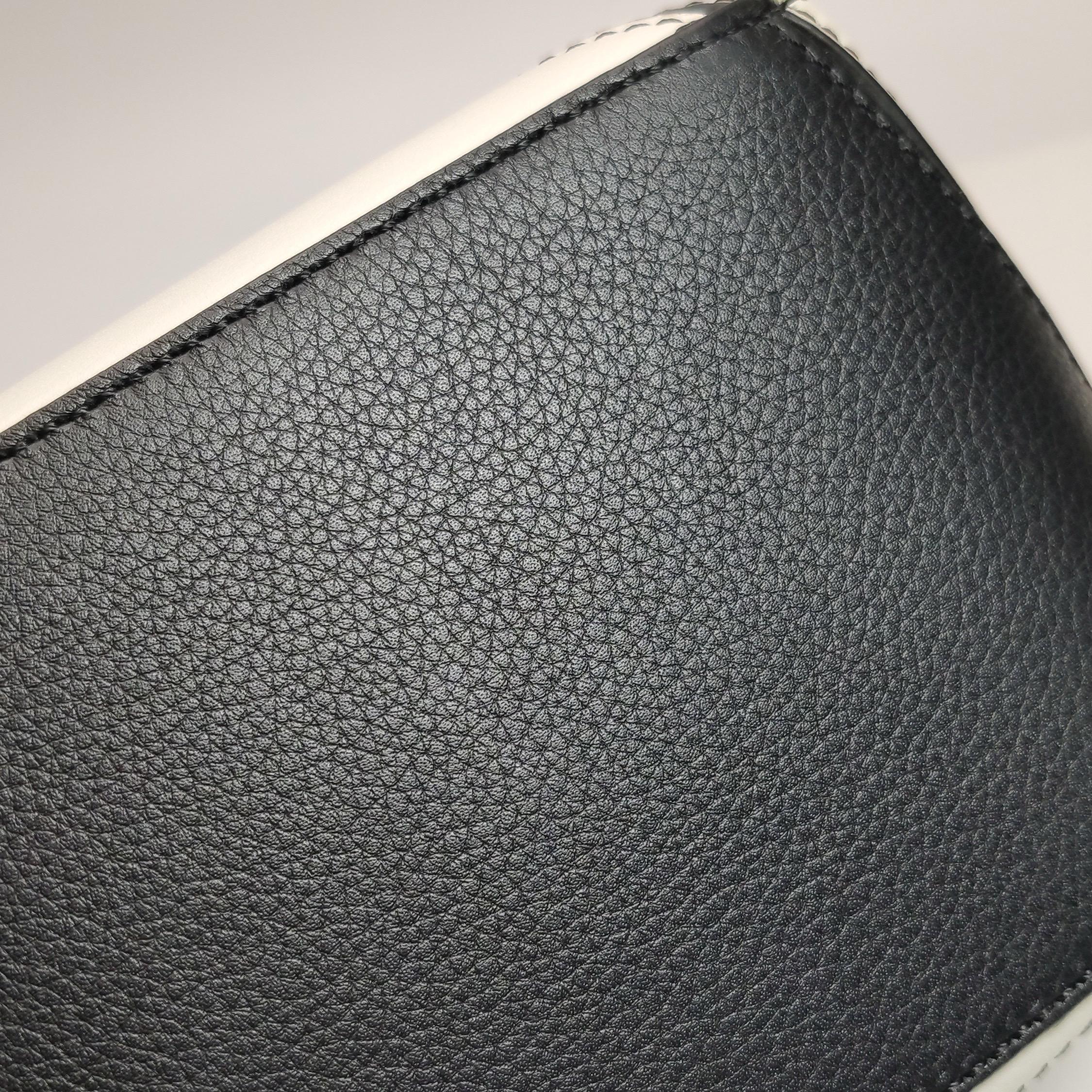 Borsa a tracolla Loewe Puzzle Small Black White Brown Stripes in vendita 7