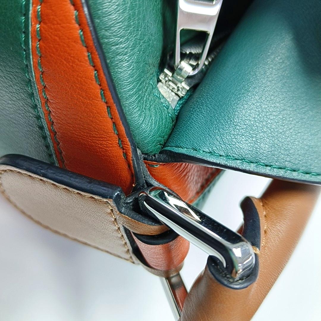 Bolso Crossbody Loewe Puzzle Pequeño Rayas Verde Naranja 2019 en venta 5