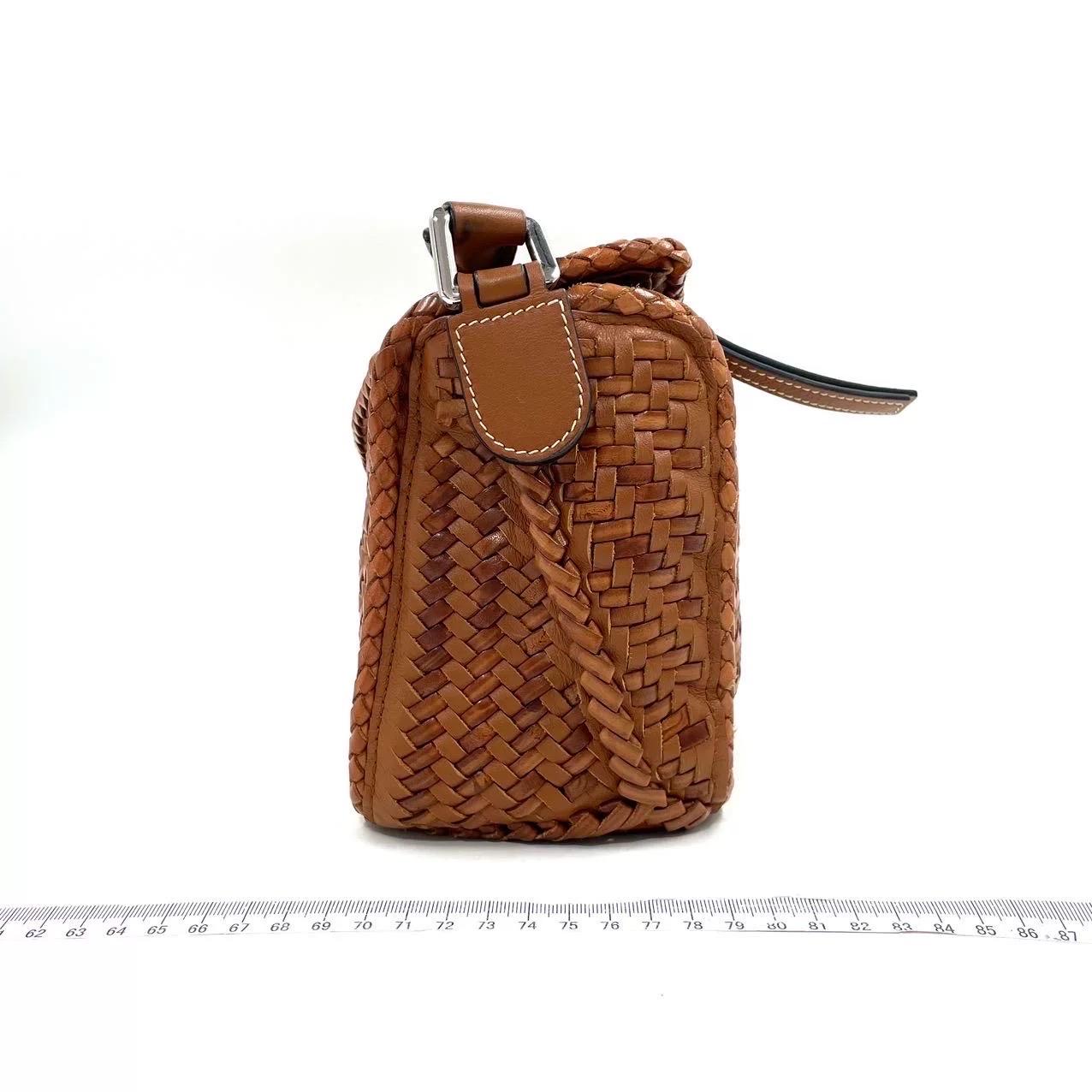 Loewe Puzzle Small Leather Woven Braided Brown Tan Crossbody Bag In Excellent Condition In AUBERVILLIERS, FR
