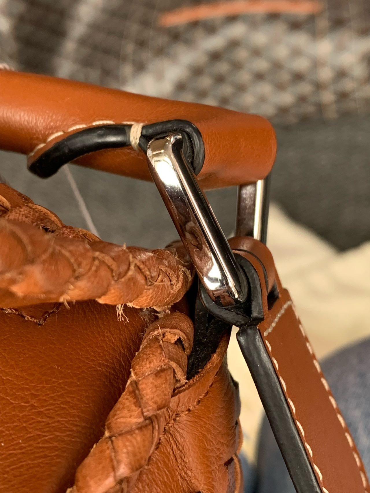 Loewe Puzzle Kleine geflochtene Ledertasche Braun Crossbody Tasche im Angebot 6