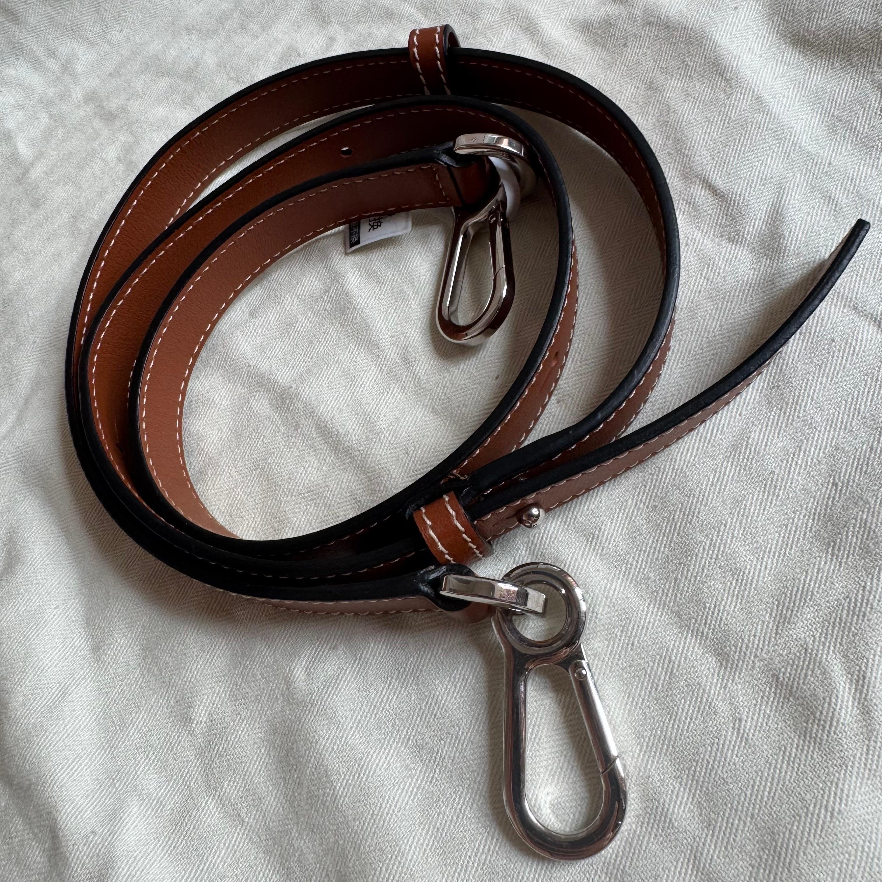 Loewe Puzzle Kleine geflochtene Ledertasche Braun Crossbody Tasche im Angebot 7