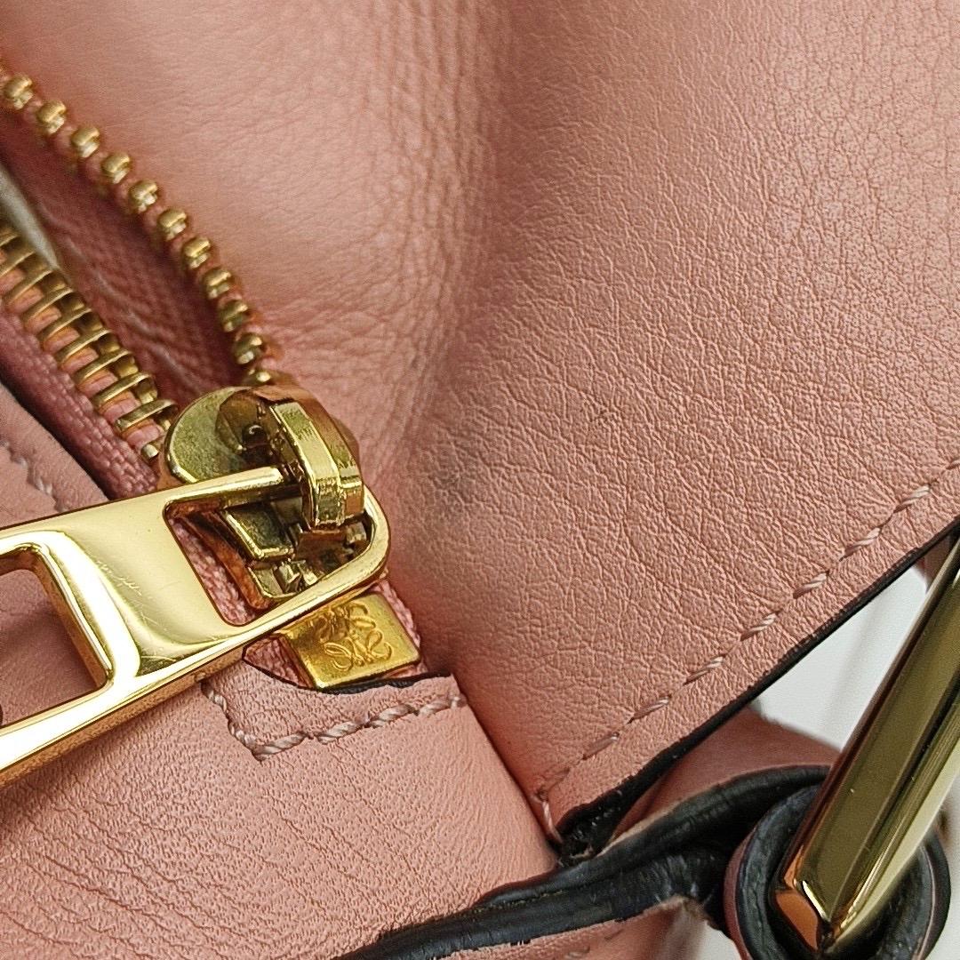 Loewe Puzzle Small Mauve Dusty Pink Calfskin leather bag For Sale 9