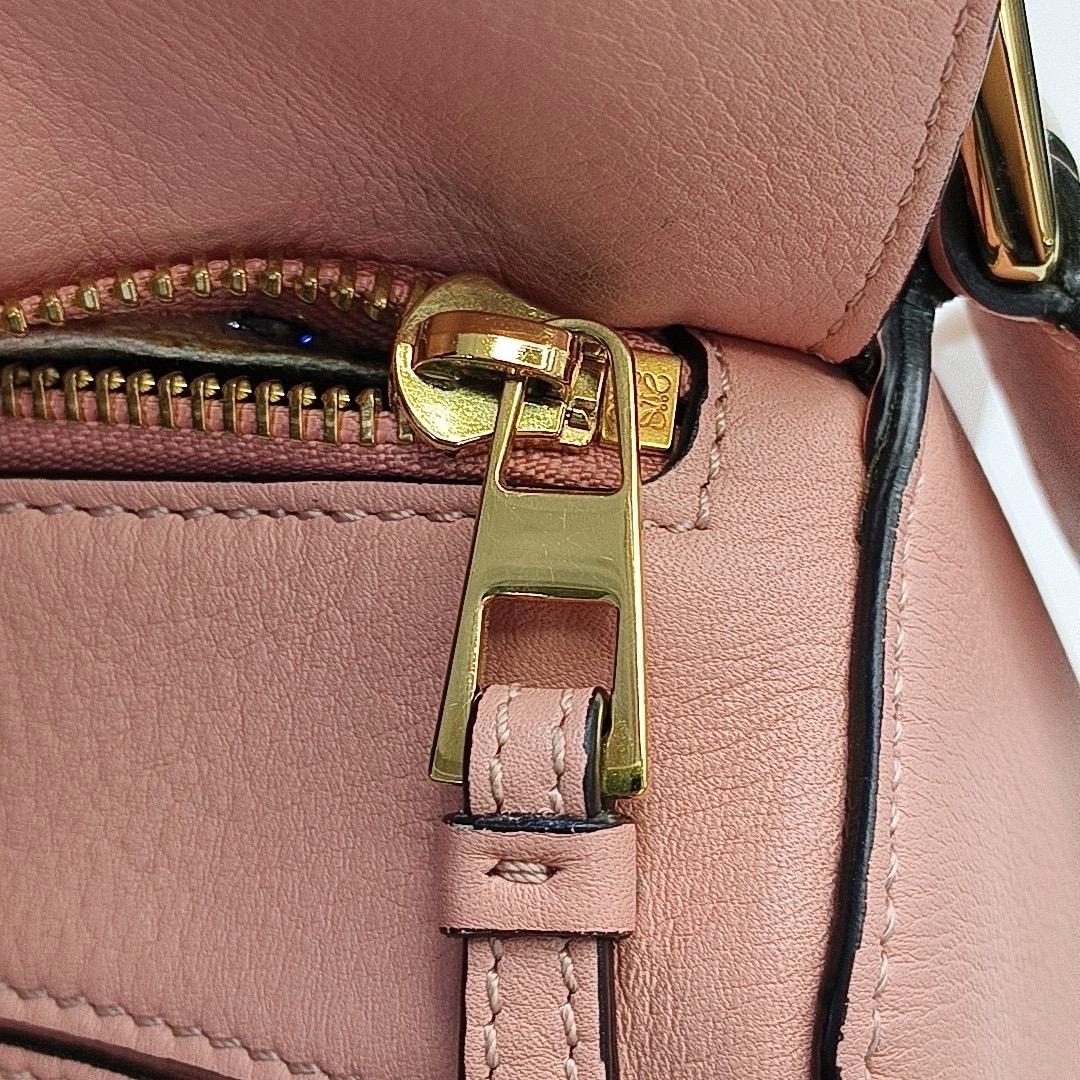 Loewe Puzzle Small Mauve Dusty Pink Calfskin leather bag For Sale 12