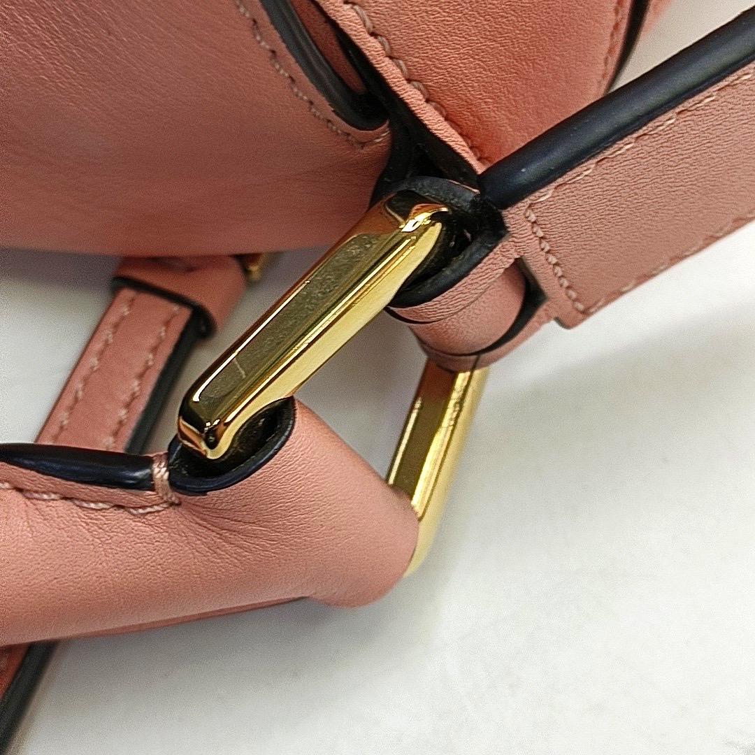 Loewe Puzzle Small Mauve Dusty Pink Calfskin leather bag For Sale 4