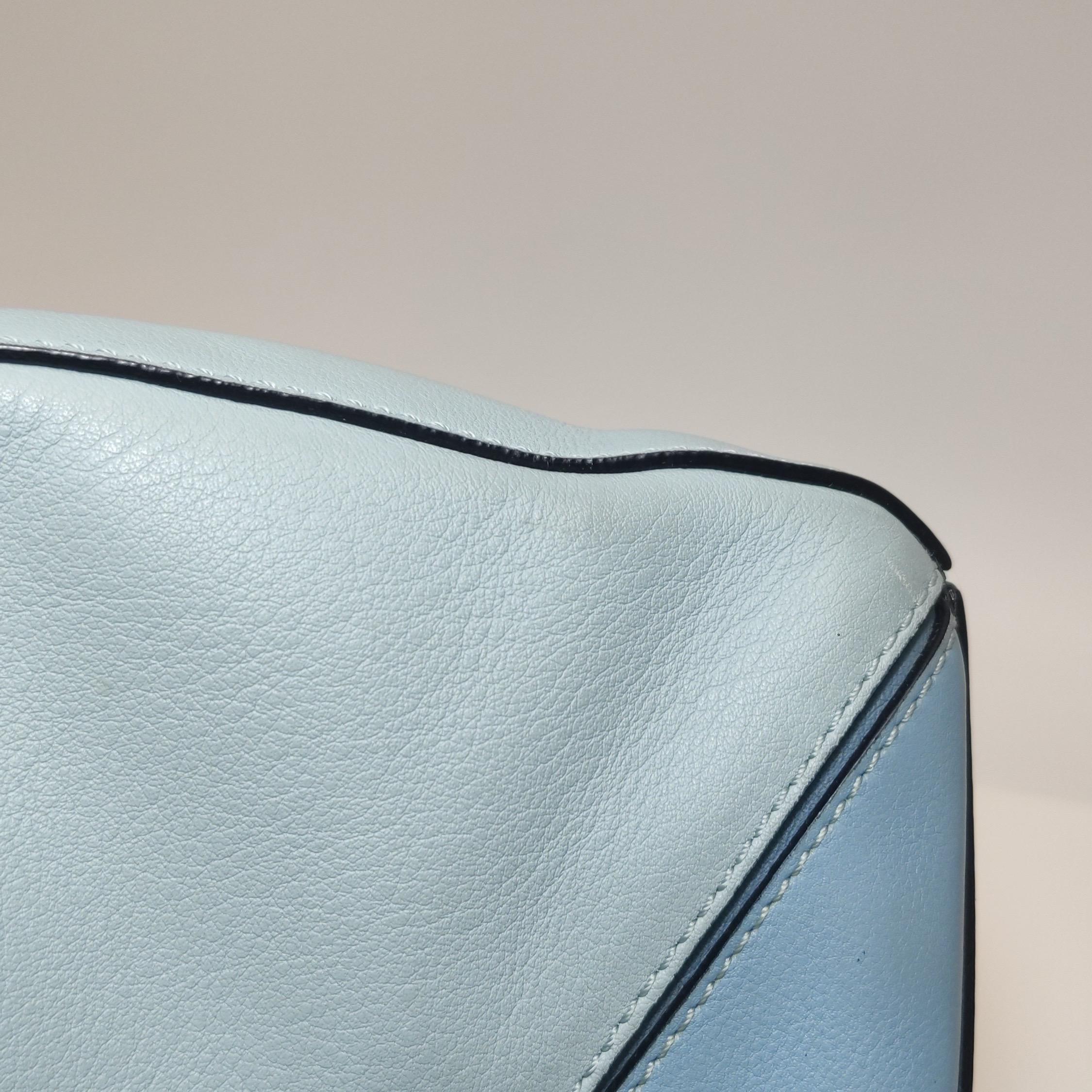 Bolso Loewe Puzzle Pequeño Piel de Becerro Azul Multicolor en venta 4