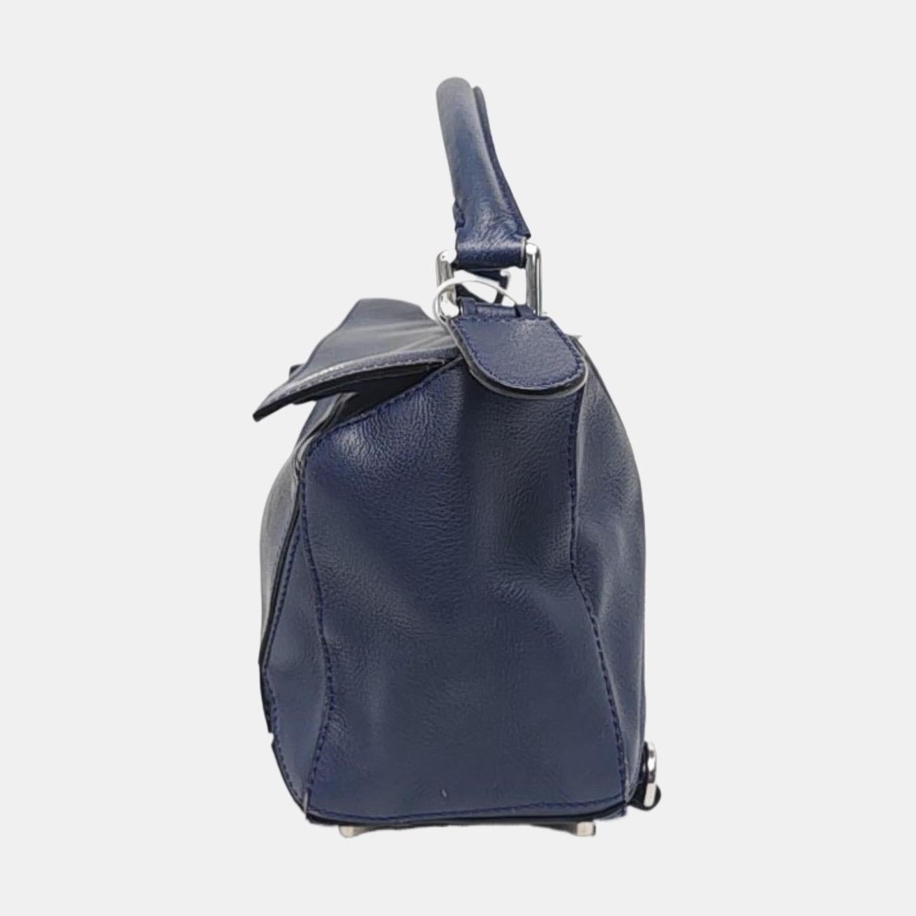 Noir Loewe Sac en cuir de veau Puzzle Small Navy en vente