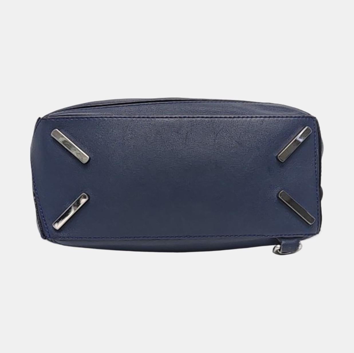 Loewe Sac en cuir de veau Puzzle Small Navy Bon état - En vente à AUBERVILLIERS, FR