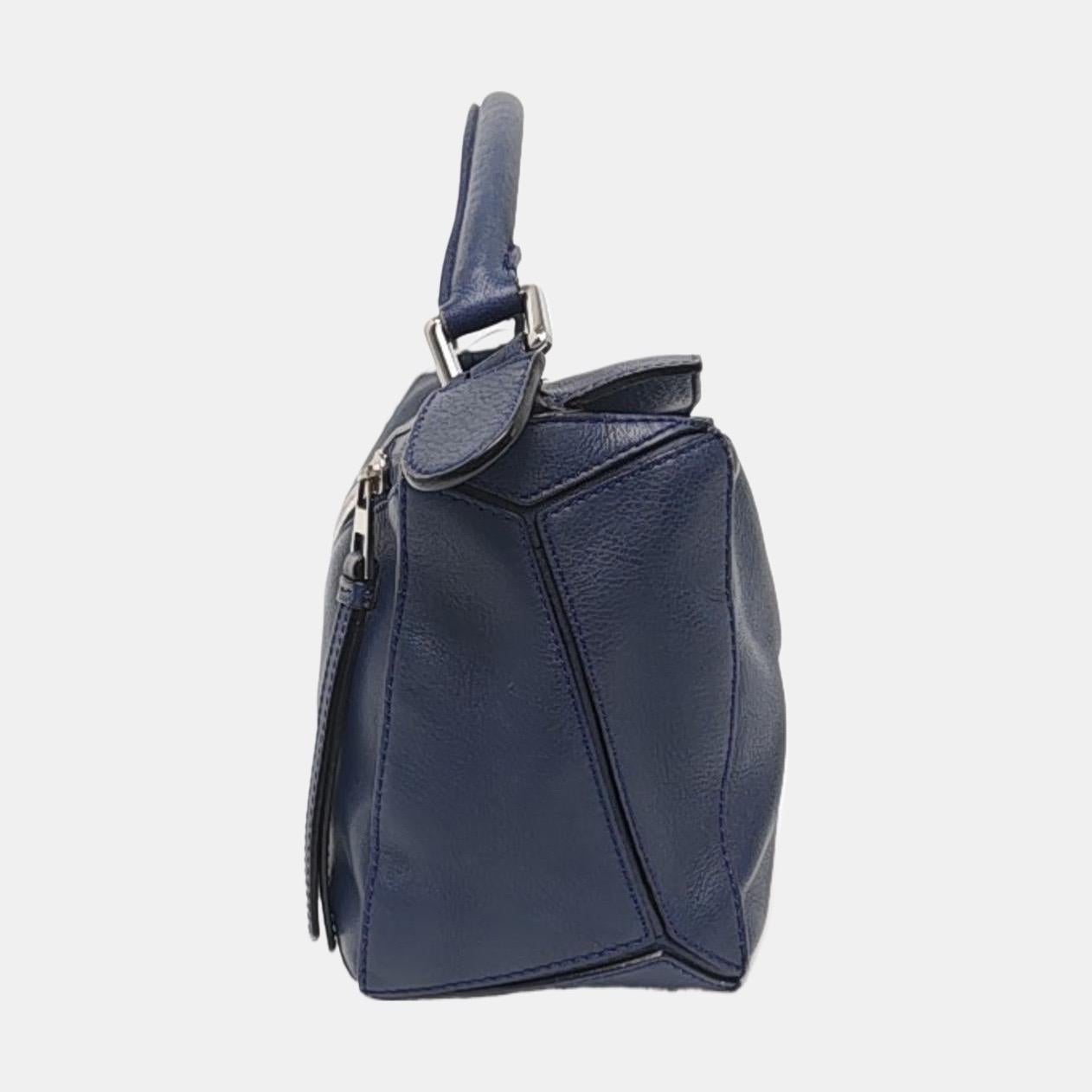 Loewe Sac en cuir de veau Puzzle Small Navy Pour femmes en vente