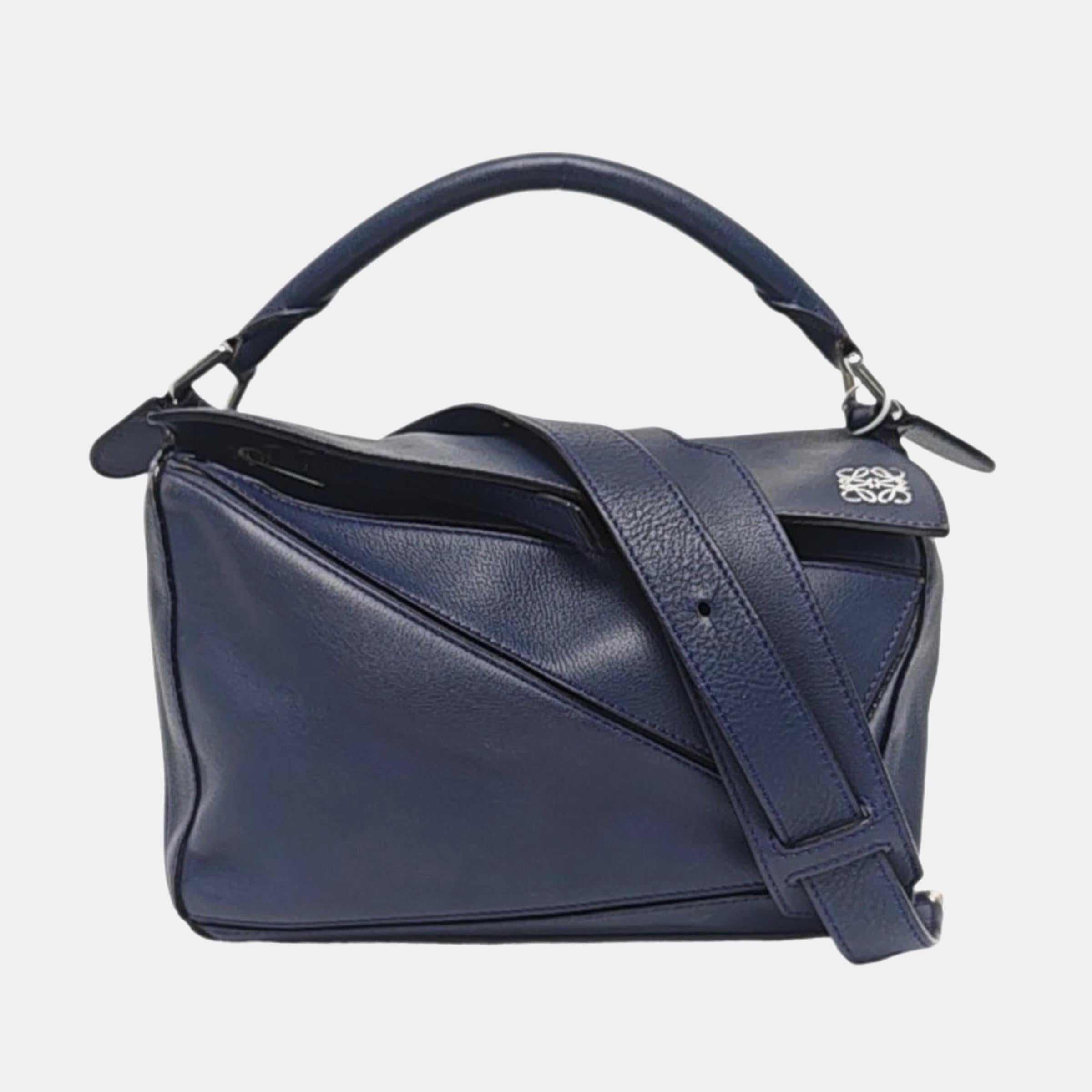 Loewe Sac en cuir de veau Puzzle Small Navy en vente 3