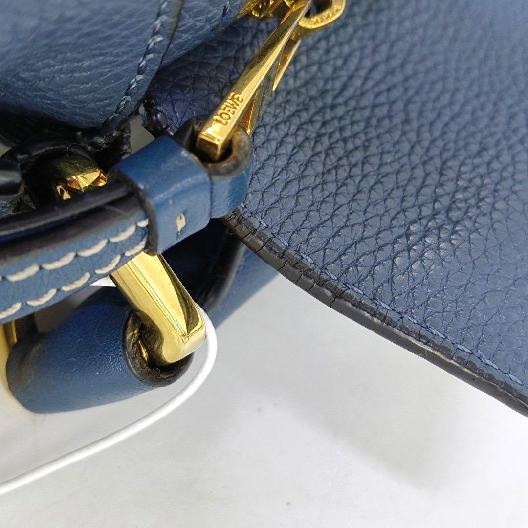 Loewe Puzzle Small Navy Calfskin leather bag For Sale 4