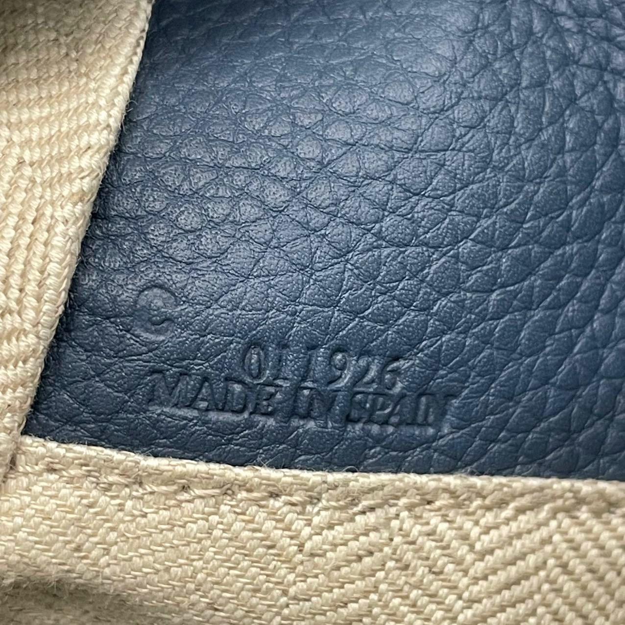 Loewe Puzzle Small Navy Tasche aus genarbtem Kalbsleder im Angebot 4