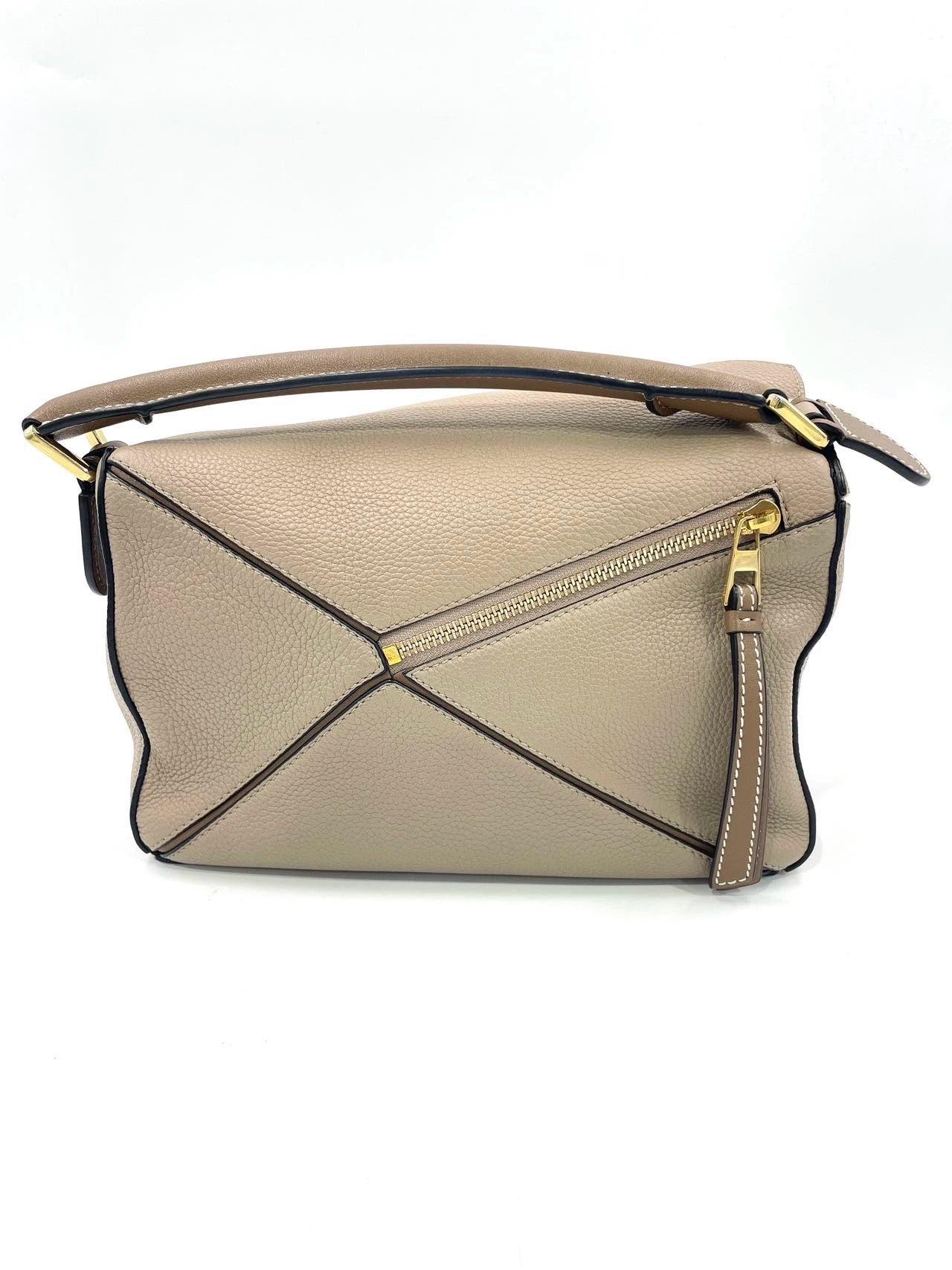 Loewe Puzzle Small Sand Beige Crossbody Bag In Excellent Condition For Sale In AUBERVILLIERS, FR