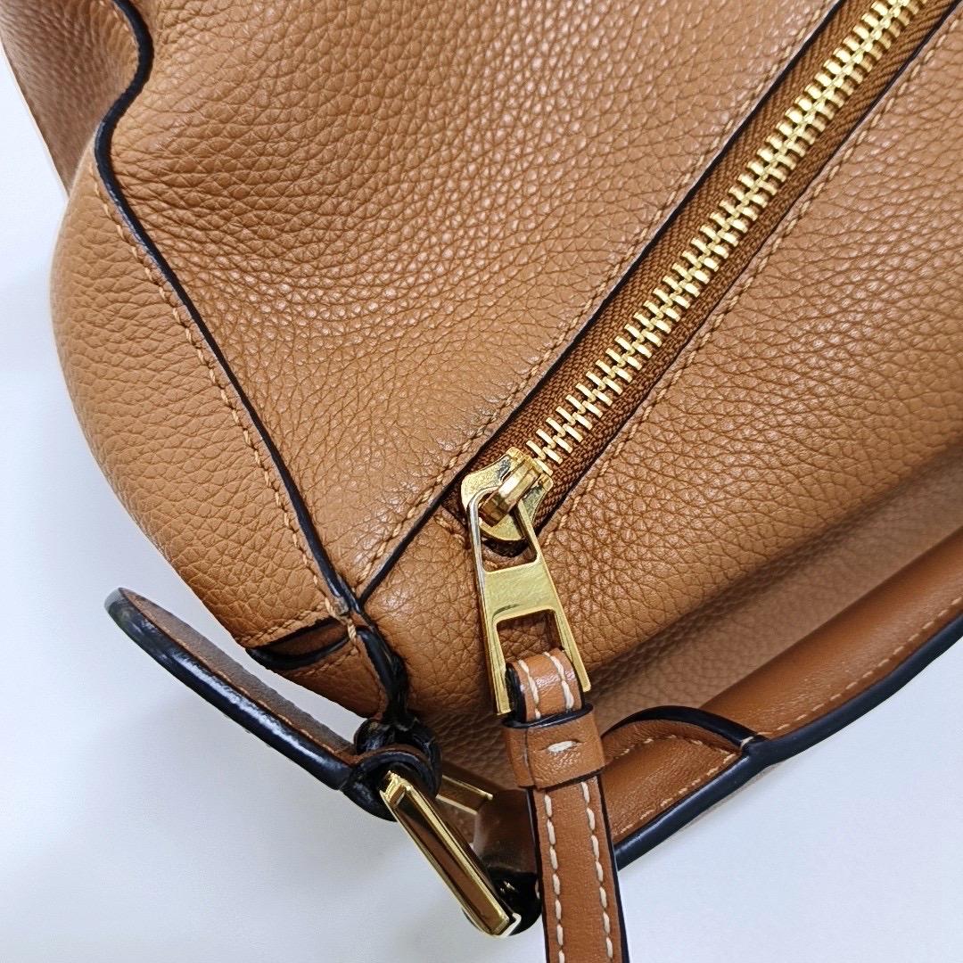 Loewe Puzzle Small Tan Brown Calfskin leather bag For Sale 8
