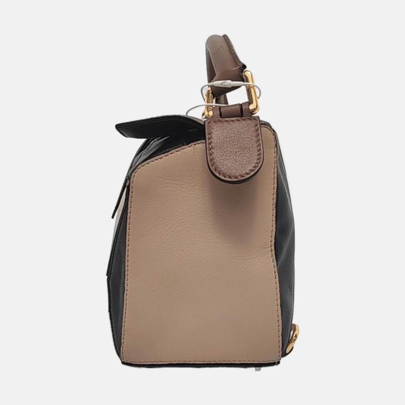 Loewe Puzzle Small Tricolor Black Brown Grey Calfskin leather bag In Good Condition For Sale In AUBERVILLIERS, FR