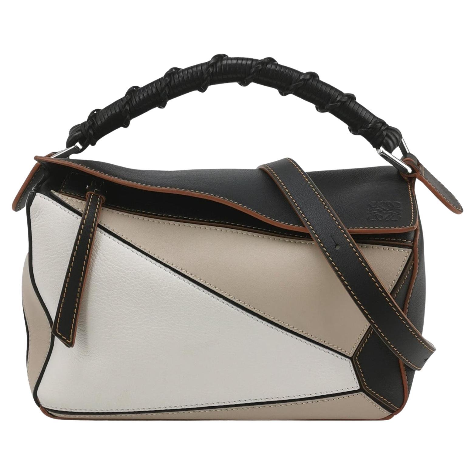 Loewe Puzzle Small Tricolor Nero Grigio in pelle di vitello con manico intrecciato Crossbody