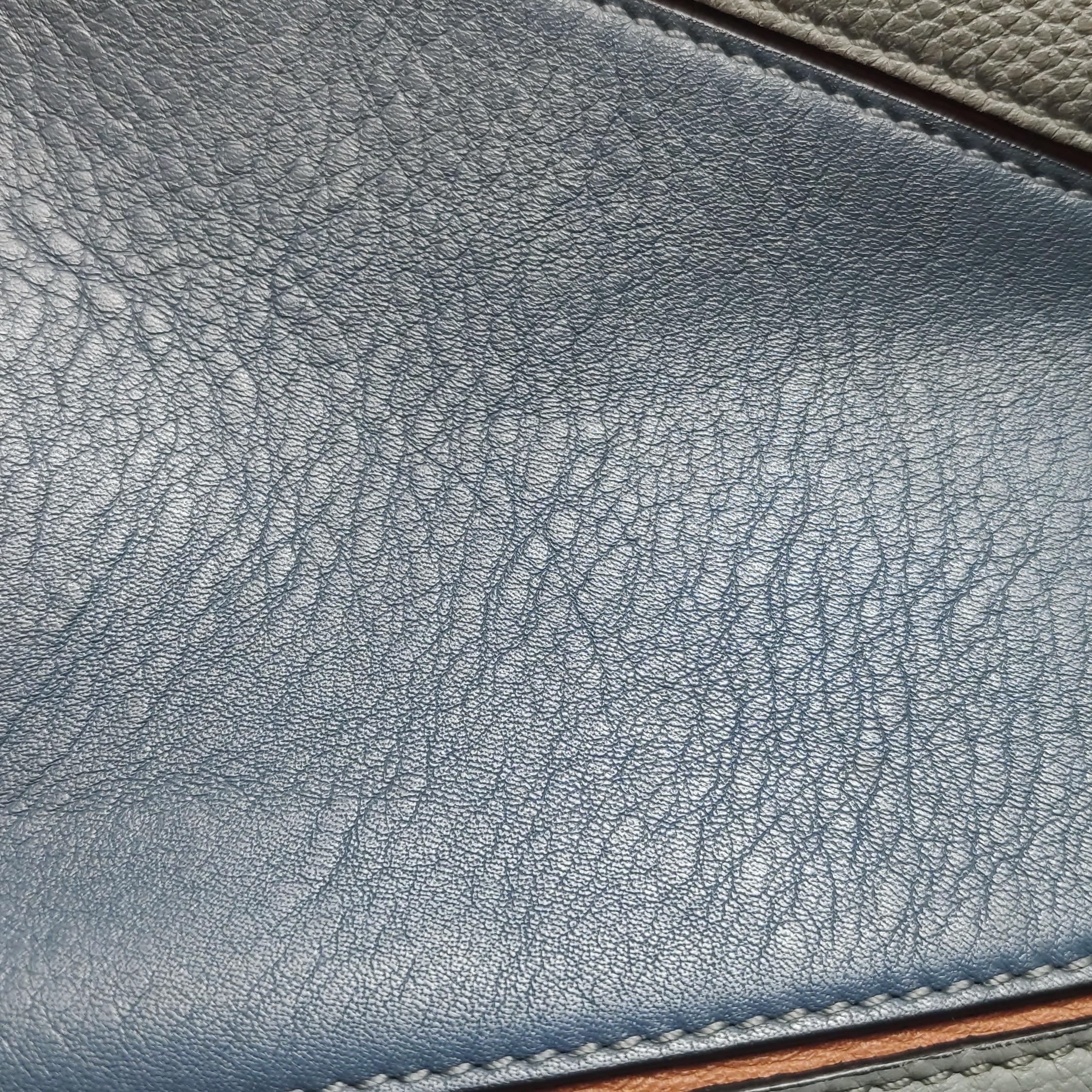 Loewe Puzzle Small Tricolor Navy Calfskin leather bag For Sale 13