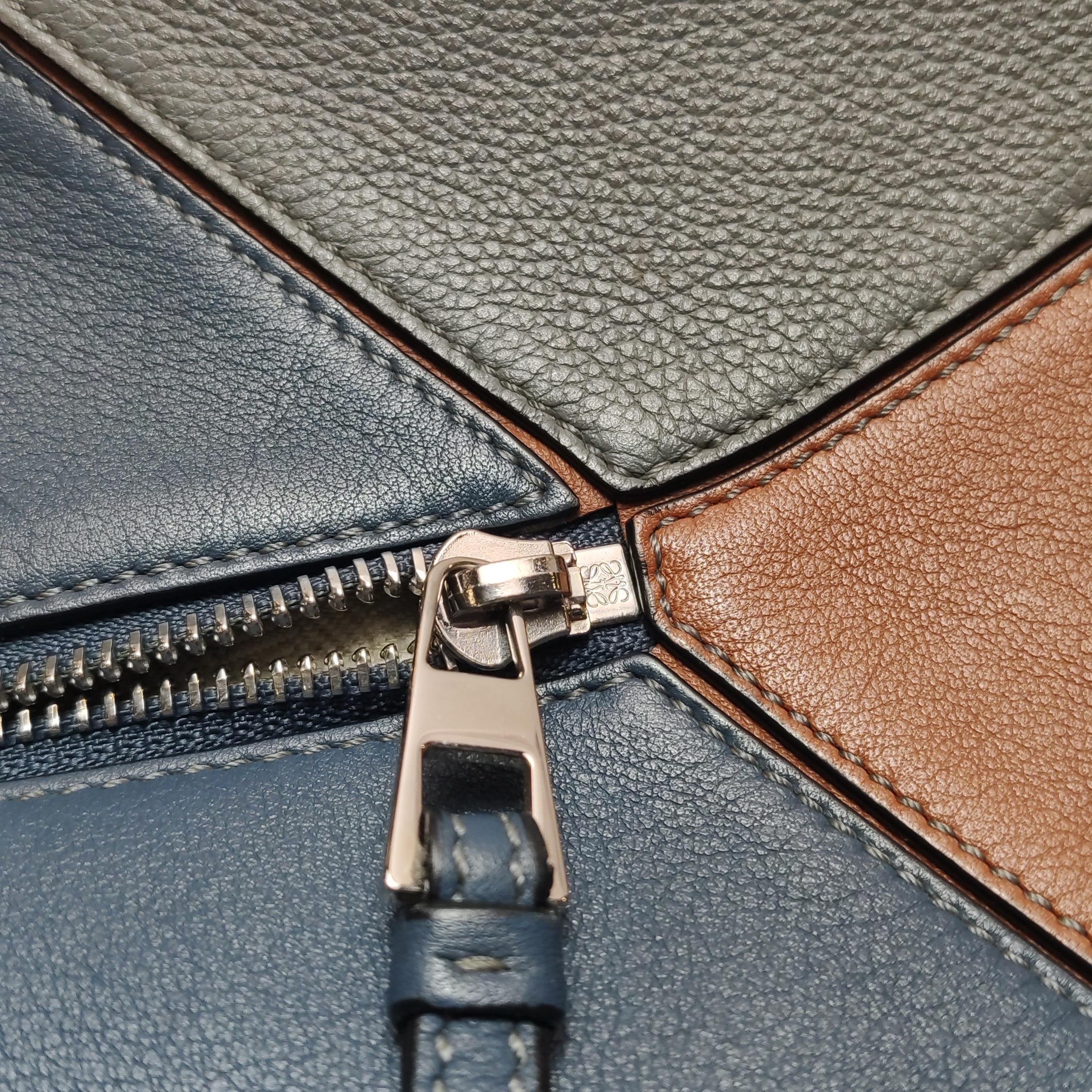 Loewe Puzzle Small Tricolor Navy Calfskin leather bag For Sale 14