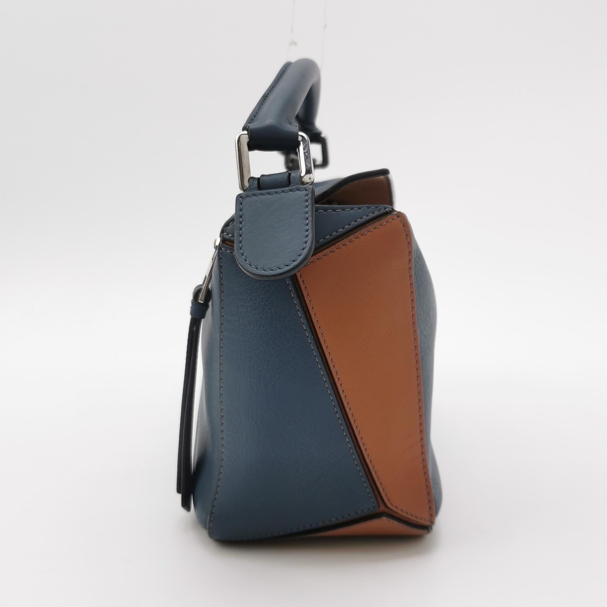 Gray Loewe Puzzle Small Tricolor Navy Calfskin leather bag For Sale