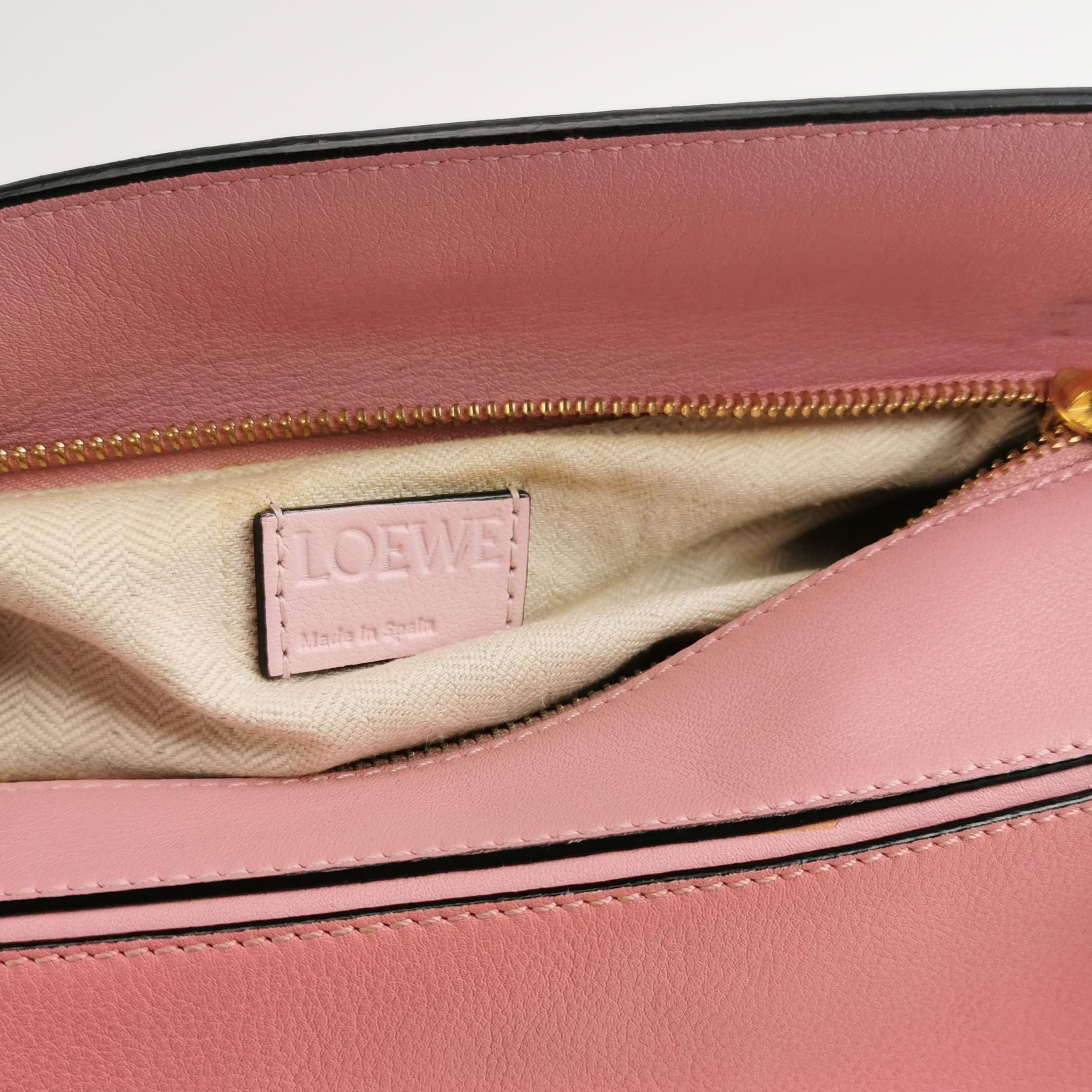 Loewe Puzzle Small Tricolor Pink Crossbody Bag en vente 1