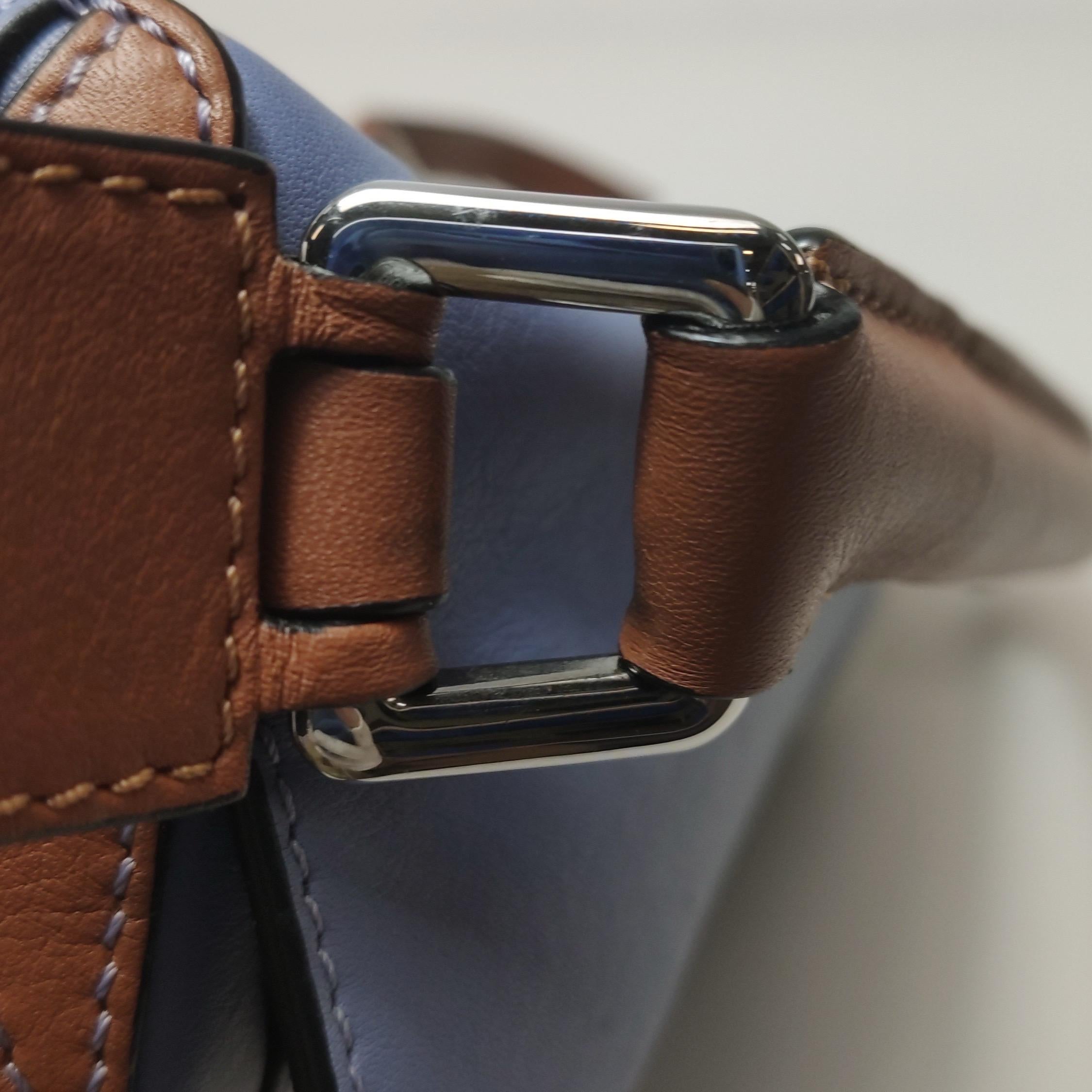 Bolso Crossbody de piel de becerro Loewe Puzzle Pequeño Tricolor Morado Rosa Gris en venta 7