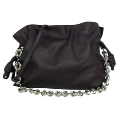 Loewe Tief Aubergine Medium Flamenco Clutch/Crossbody Tasche mit Donut Kette mit Kette