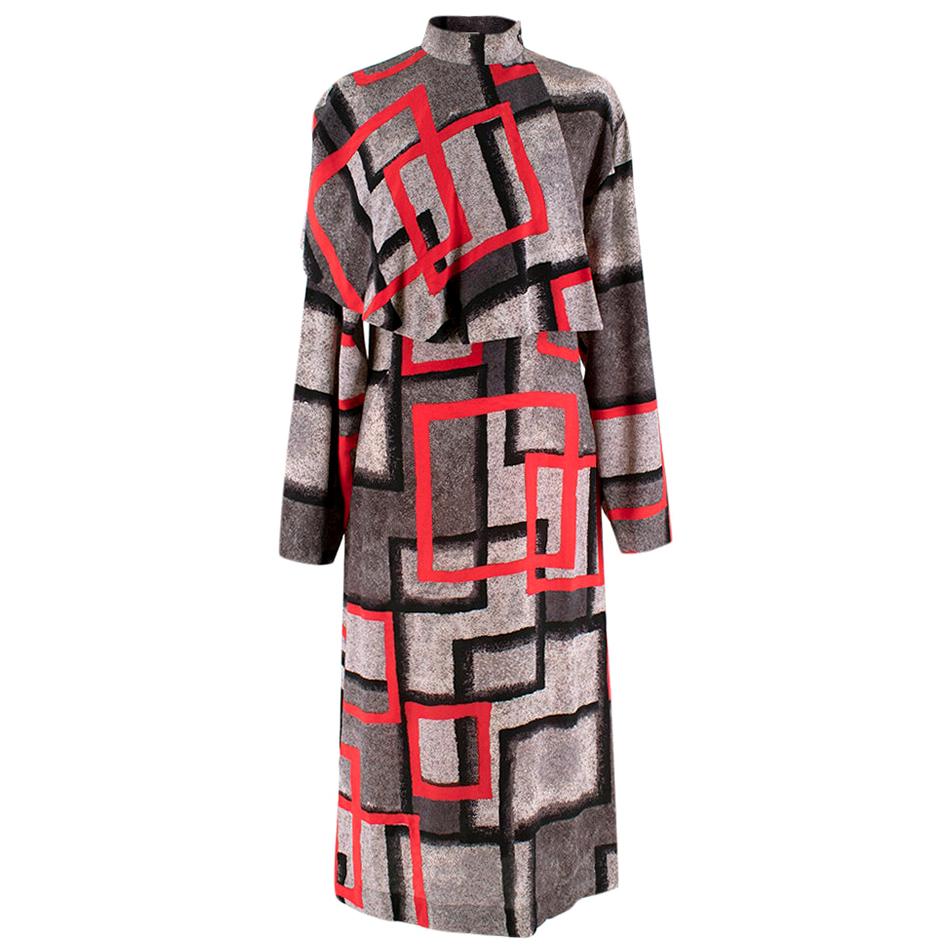 Loewe "Red Airbrush Square Cape Dress" Catwalk Dress	- Size US4 For Sale