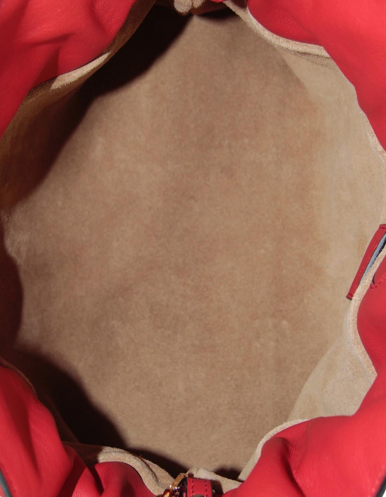 Loewe Flamenco-Tasche aus rotem Kalbsleder mit Donut-Kette aus Leder im Angebot 2
