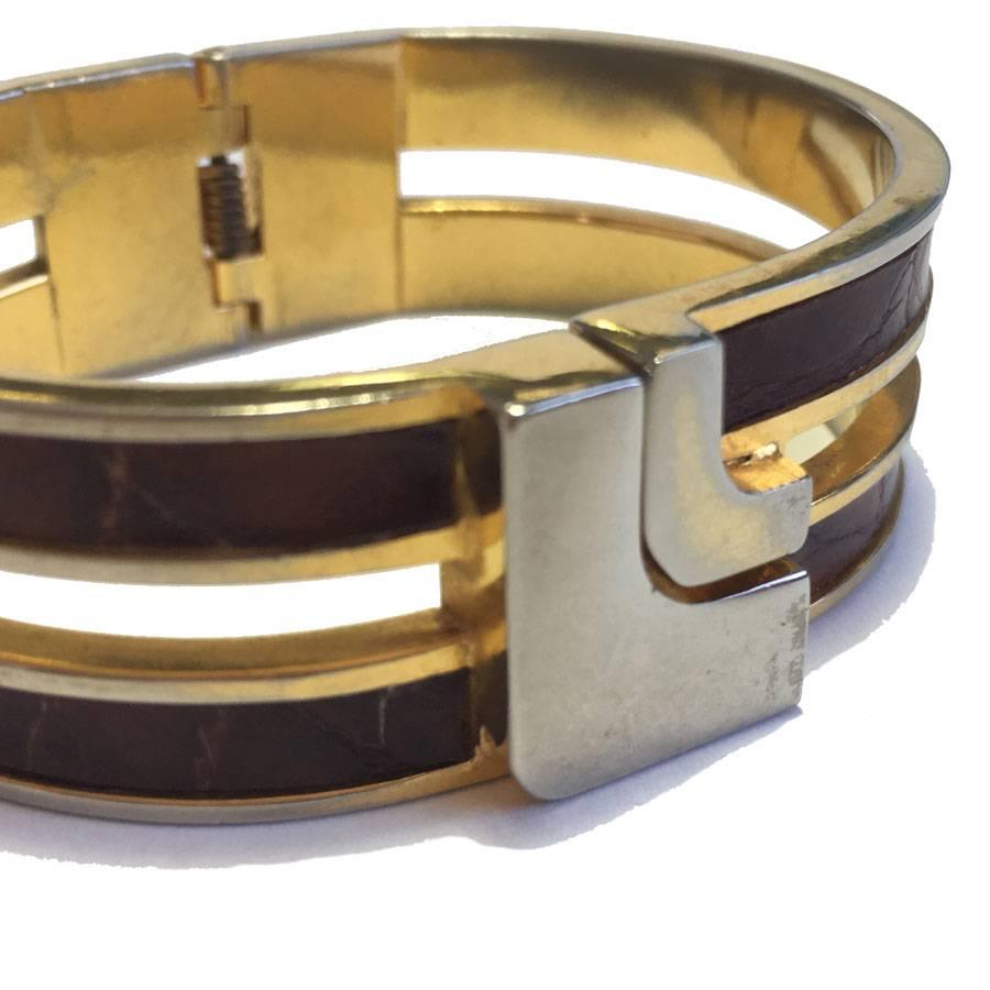 Women's LOEWE Rigid Bracelet in Gilded Metal and Brown Leather