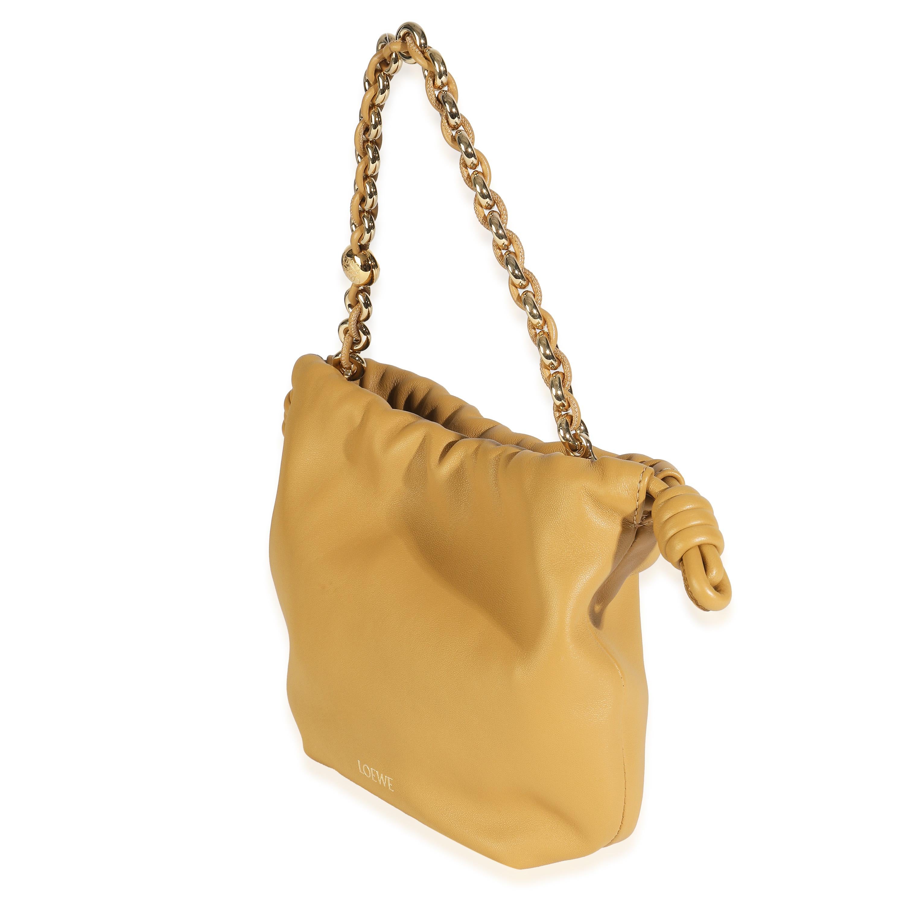 Loewe Sahara Nappa Mini Flamenco Crossbody In condizioni Nuovo in vendita a New York, NY