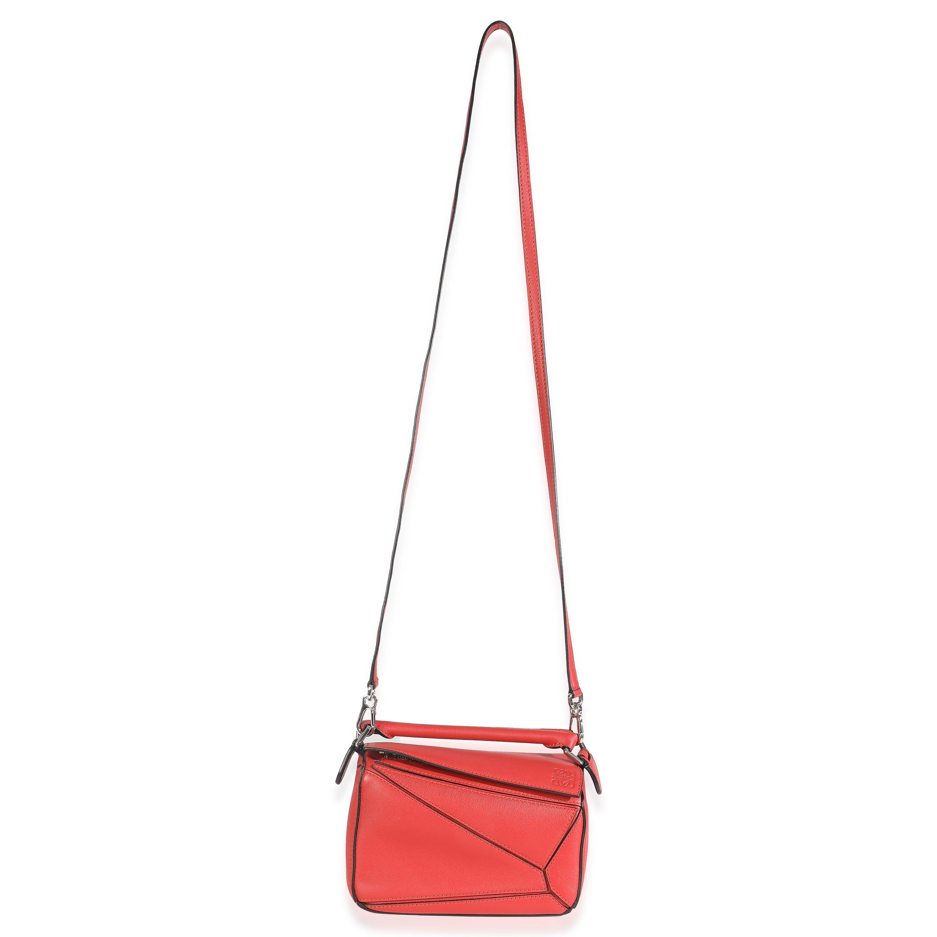 Loewe Scarlet Calfskin Mini Puzzle Bag in vendita 1