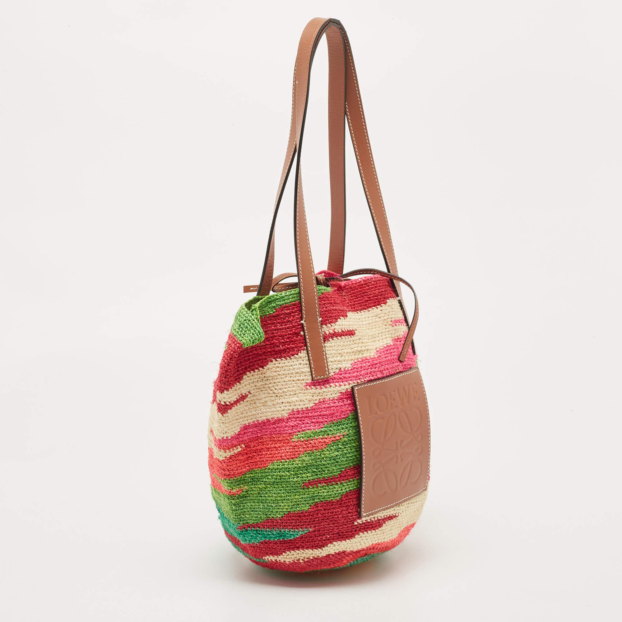 LOEWE Shigra Pattern Woven Straw Basket Bag In Good Condition In Dubai, Al Qouz 2