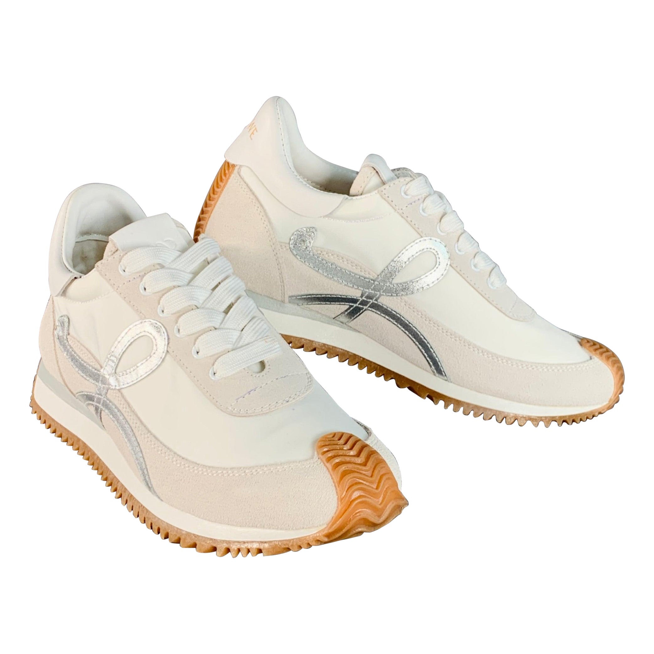 Loewe Taglia 9 Bianco Metallizzato Argento Nylon Scamosciato Logo Scarpe da Ginnastica