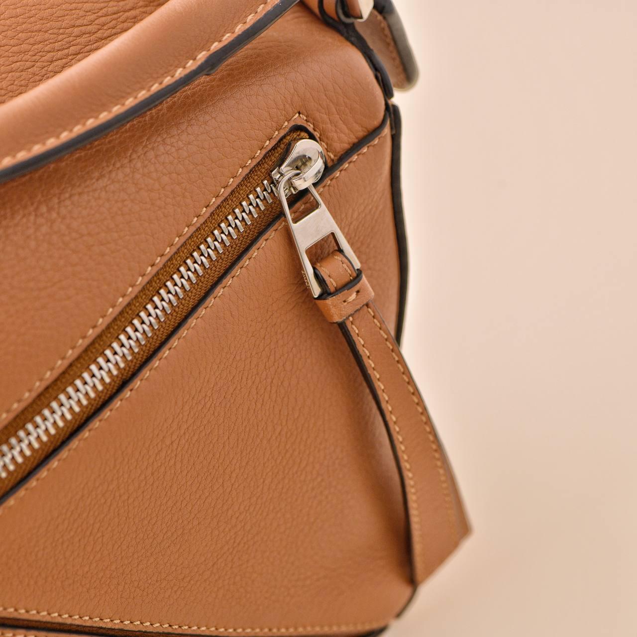 Loewe Small Puzzle Caramel Leather Shoulder Crossbody Bag For Sale 6