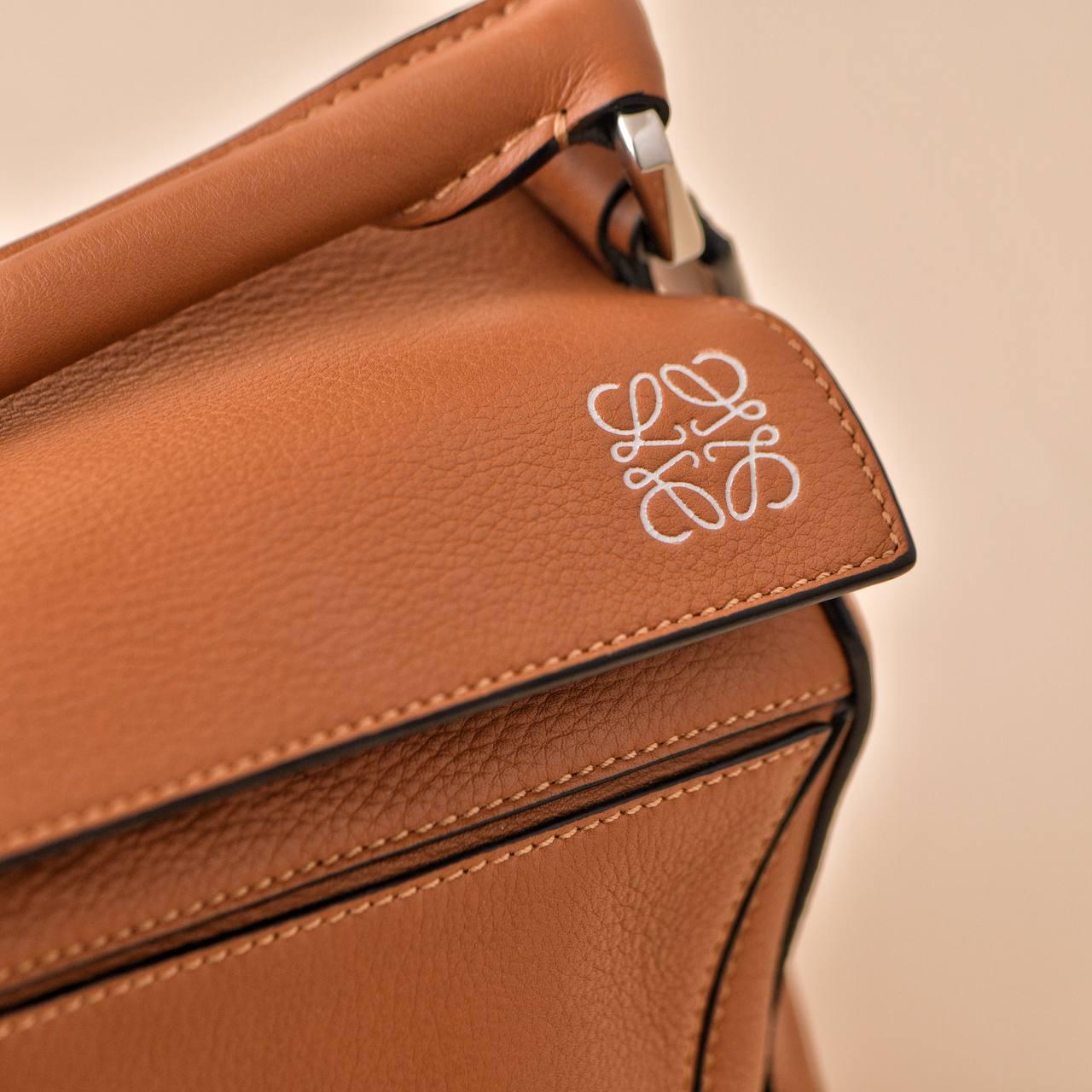 Loewe Small Puzzle Caramel Leather Shoulder Crossbody Bag For Sale 3