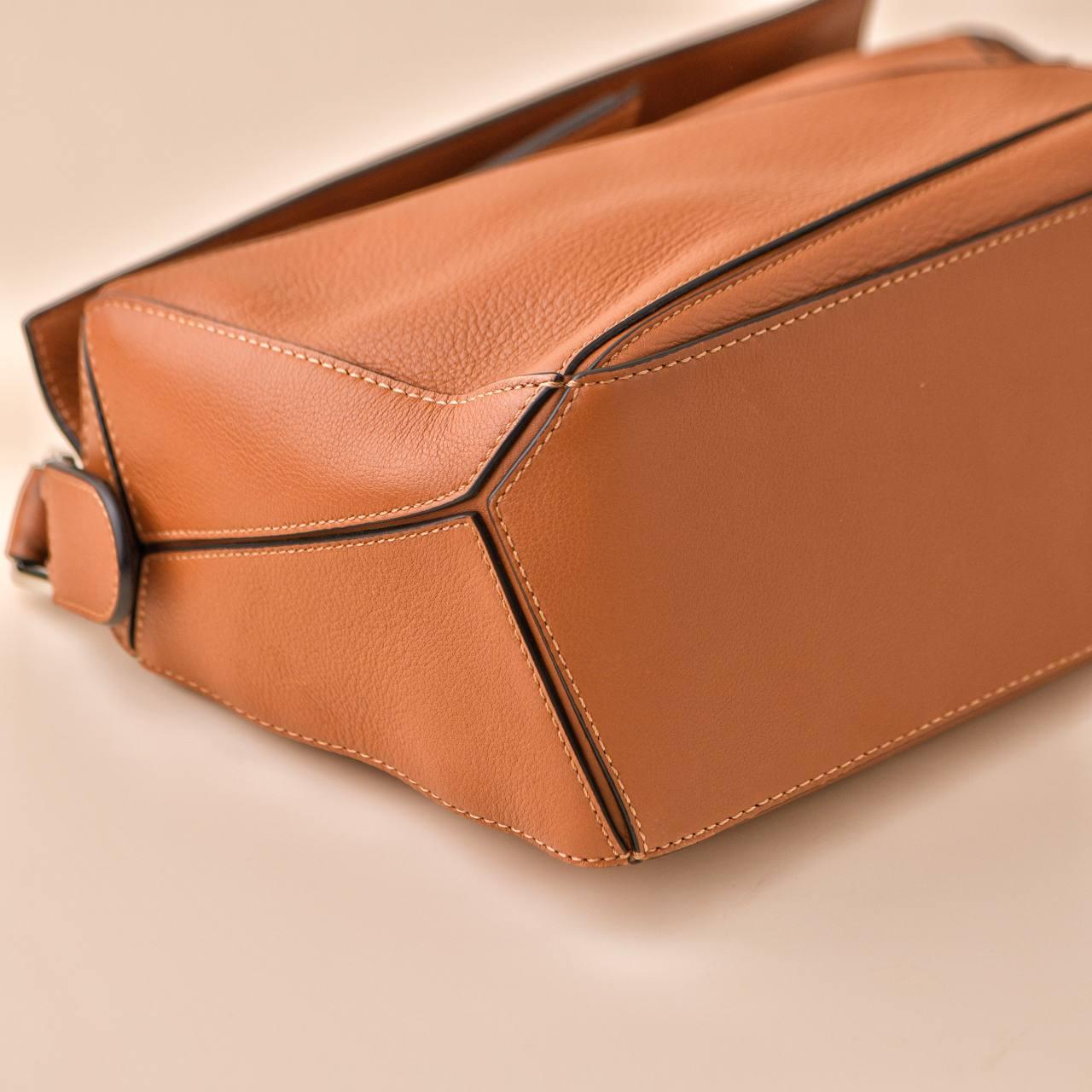 Loewe Small Puzzle Caramel Leather Shoulder Crossbody Bag For Sale 4