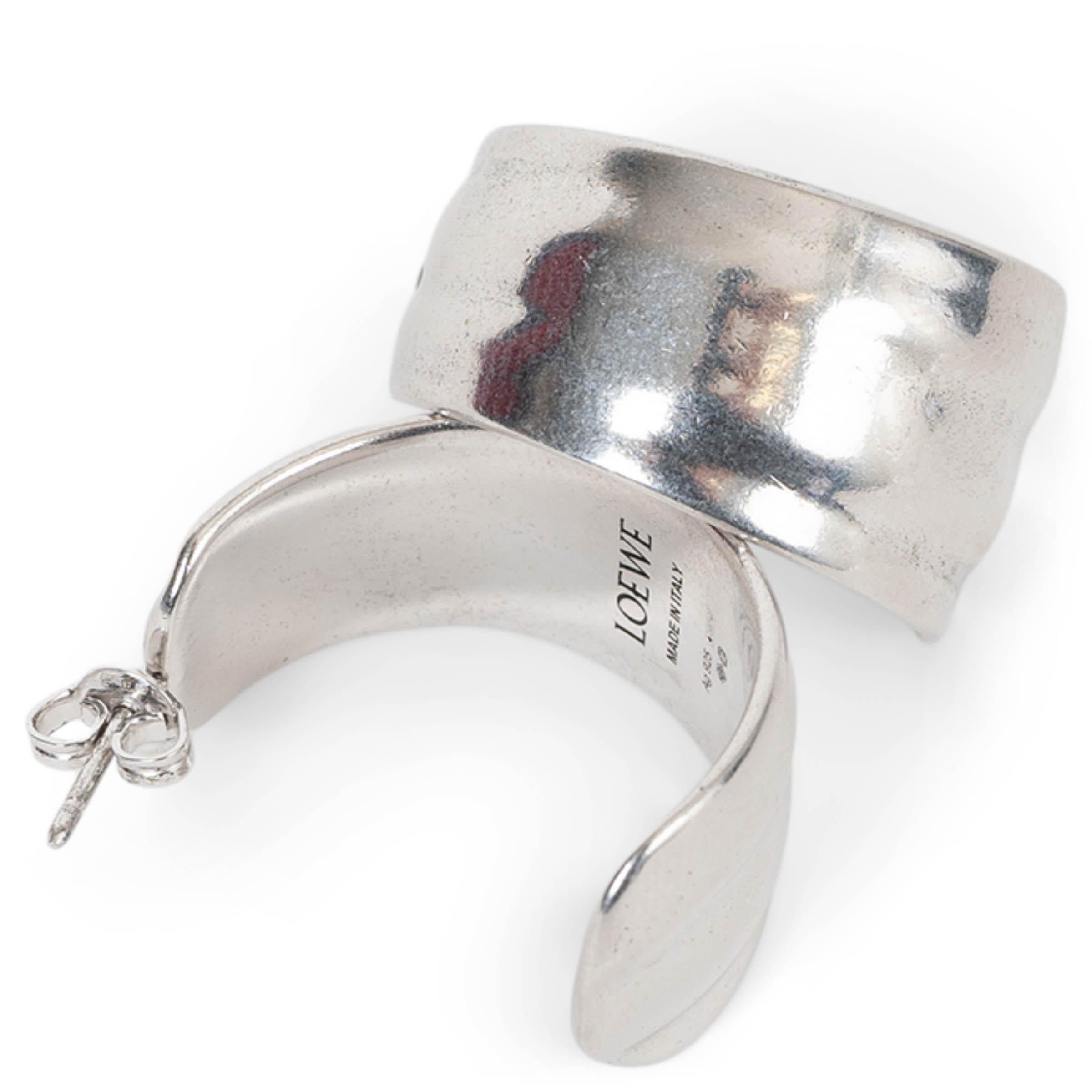 Orecchini a cerchio NAPPA KNOT in argento sterling Loewe in vendita 1