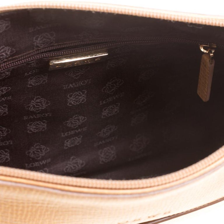 Loewe Tan Leather Texture Shoulder Bag For Sale At 1stdibs