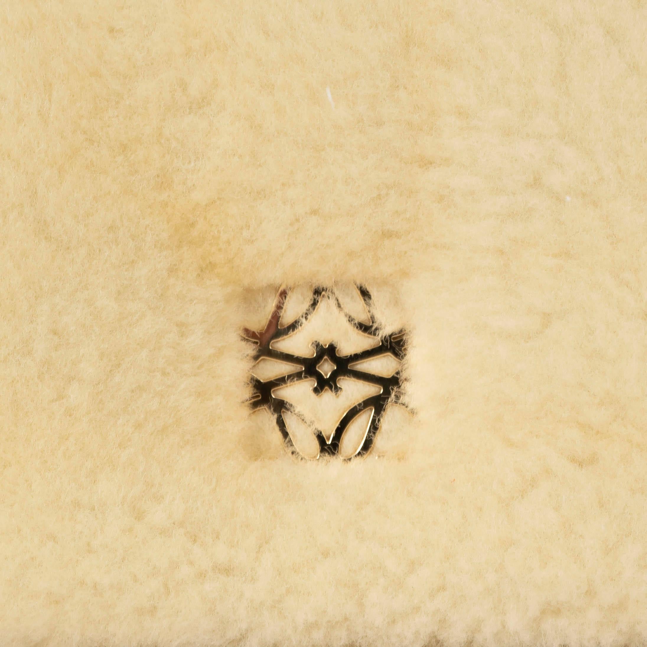 Women's LOEWE vanilla 2023 GOYA MINI SHEARLING PUFFER Bag
