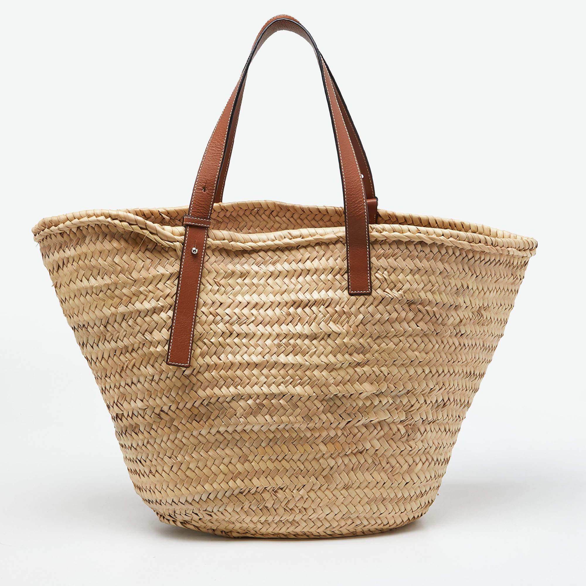 Loewe Vream/Brown Woven Raffia and Leather Large Basket Bag In New Condition In Dubai, Al Qouz 2