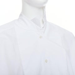LOEWE camicia boxy in cotone bianco con colletto asimmetrico e manica ritagliata S.