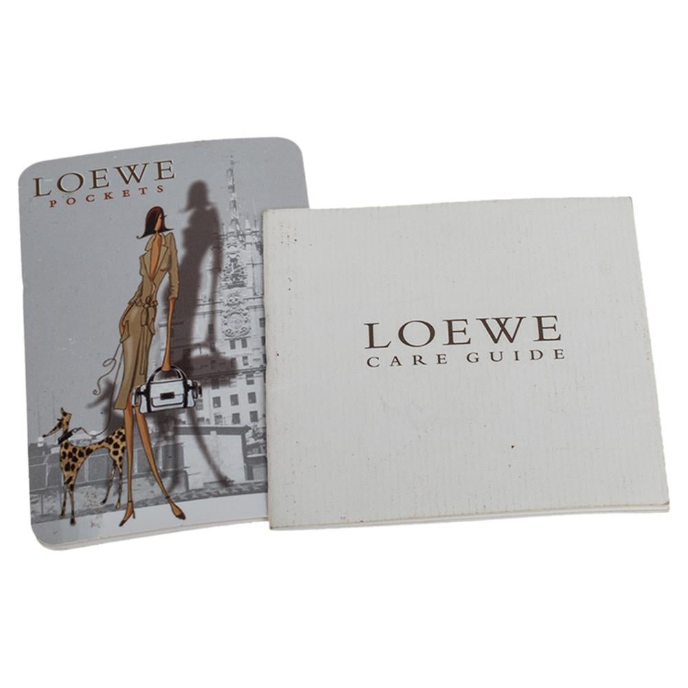 Loewe White/Gold Anagram Canvas and Leather Tote In Good Condition In Dubai, Al Qouz 2