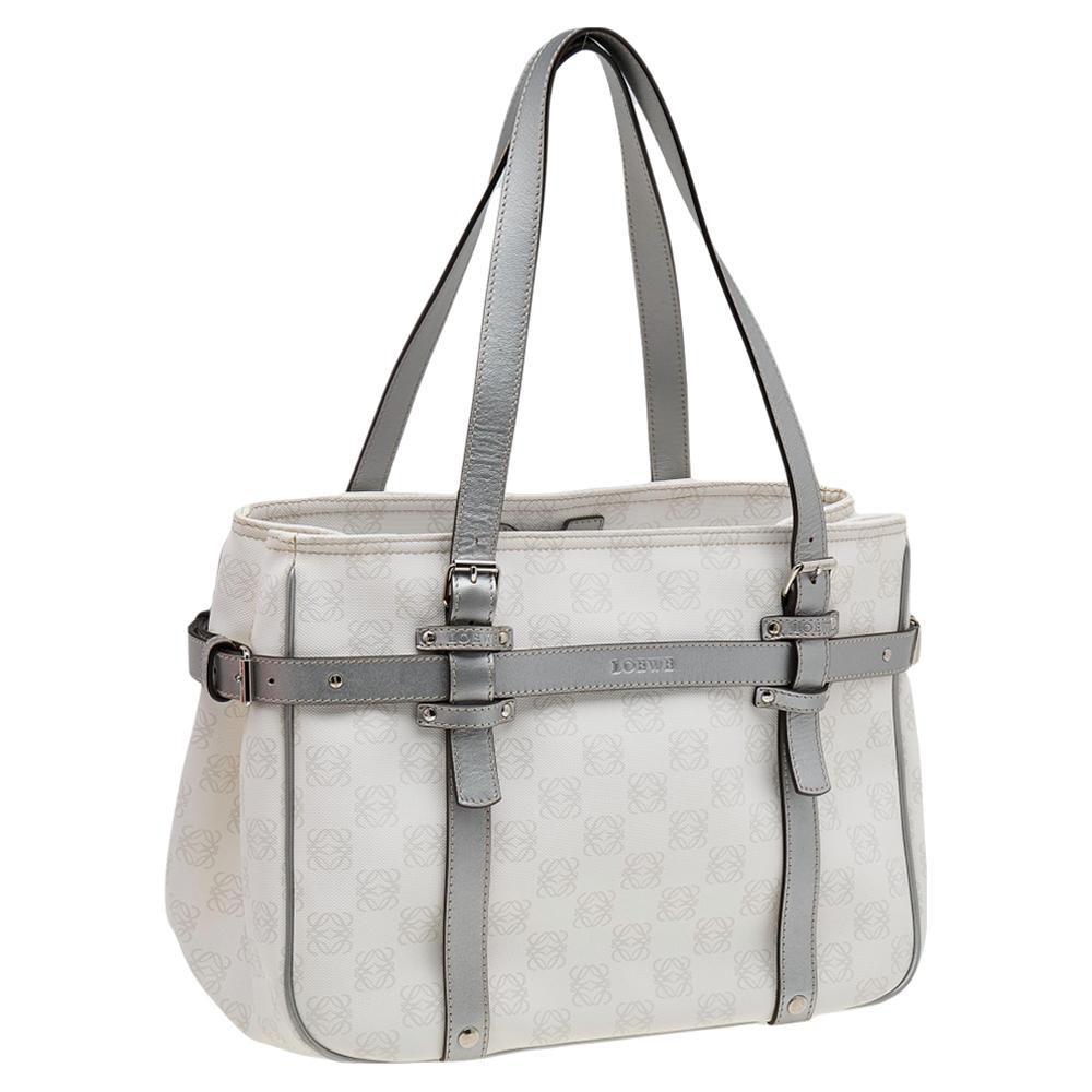 Loewe White/Grey Anagram PVC and Leather Tote In New Condition In Dubai, Al Qouz 2
