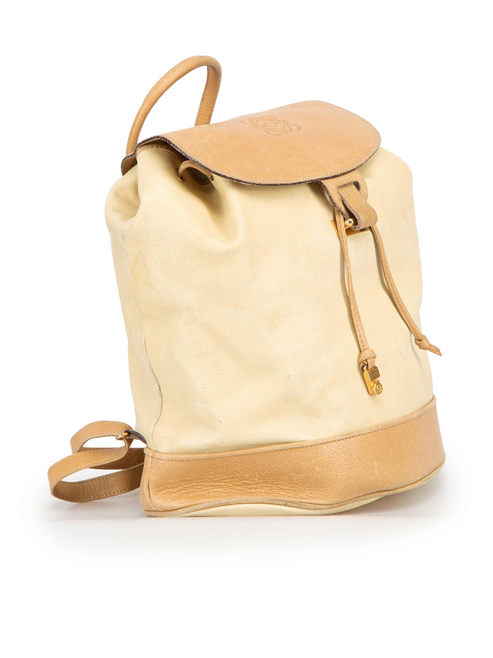 CONDITION is Good. General wear to bag is evident. Moderate signs of wear to the front, back, base and shoulder straps with scuffs and discoloured marks on this used Loewe designer resale item.





Details


Vintage

Yellow

Leather

Medium