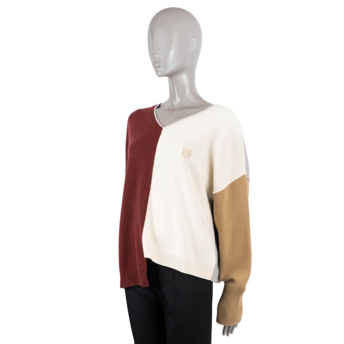 LOEWE  wool 2021 ANAGRAM COLORBLOCK ASYMMETRIC Sweater L In Excellent Condition For Sale In Zürich, CH