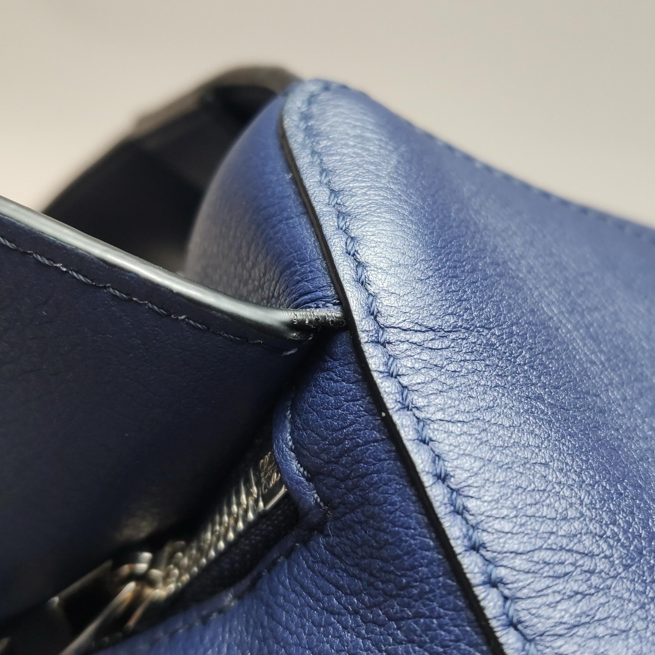 Riñonera Loewe x Howl's Moving Castle Studio Ghibli Calcifer Puzzle Pequeño Azul Marino en venta 9