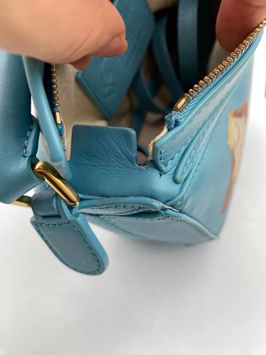 Loewe x Studio's Moving Castle Studio Ghibli Collection Puzzle Mini Blue Dog in vendita 8