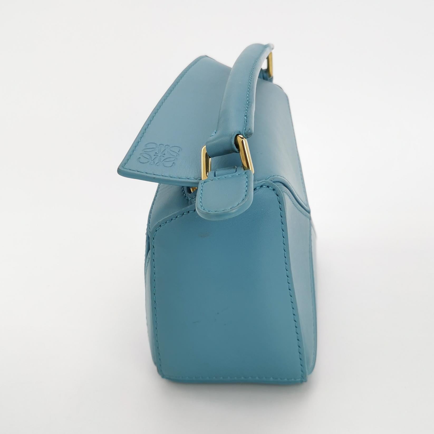 Loewe x Studio's Moving Castle Studio Ghibli Collection Puzzle Mini Blue Dog In condizioni ottime in vendita a AUBERVILLIERS, FR